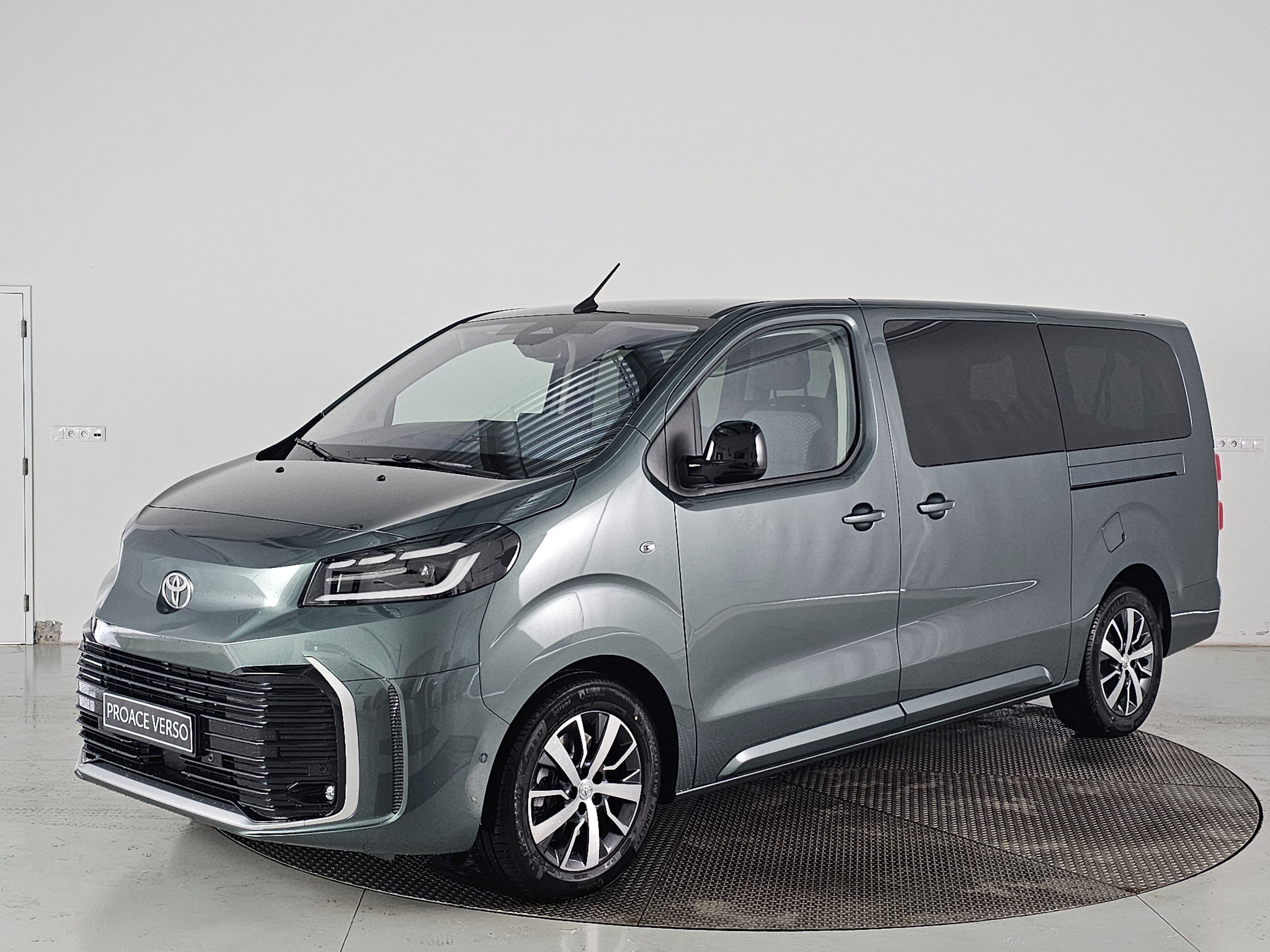 Toyota Proace Verso, 2.2D 180k 8AT Family 8S Webast