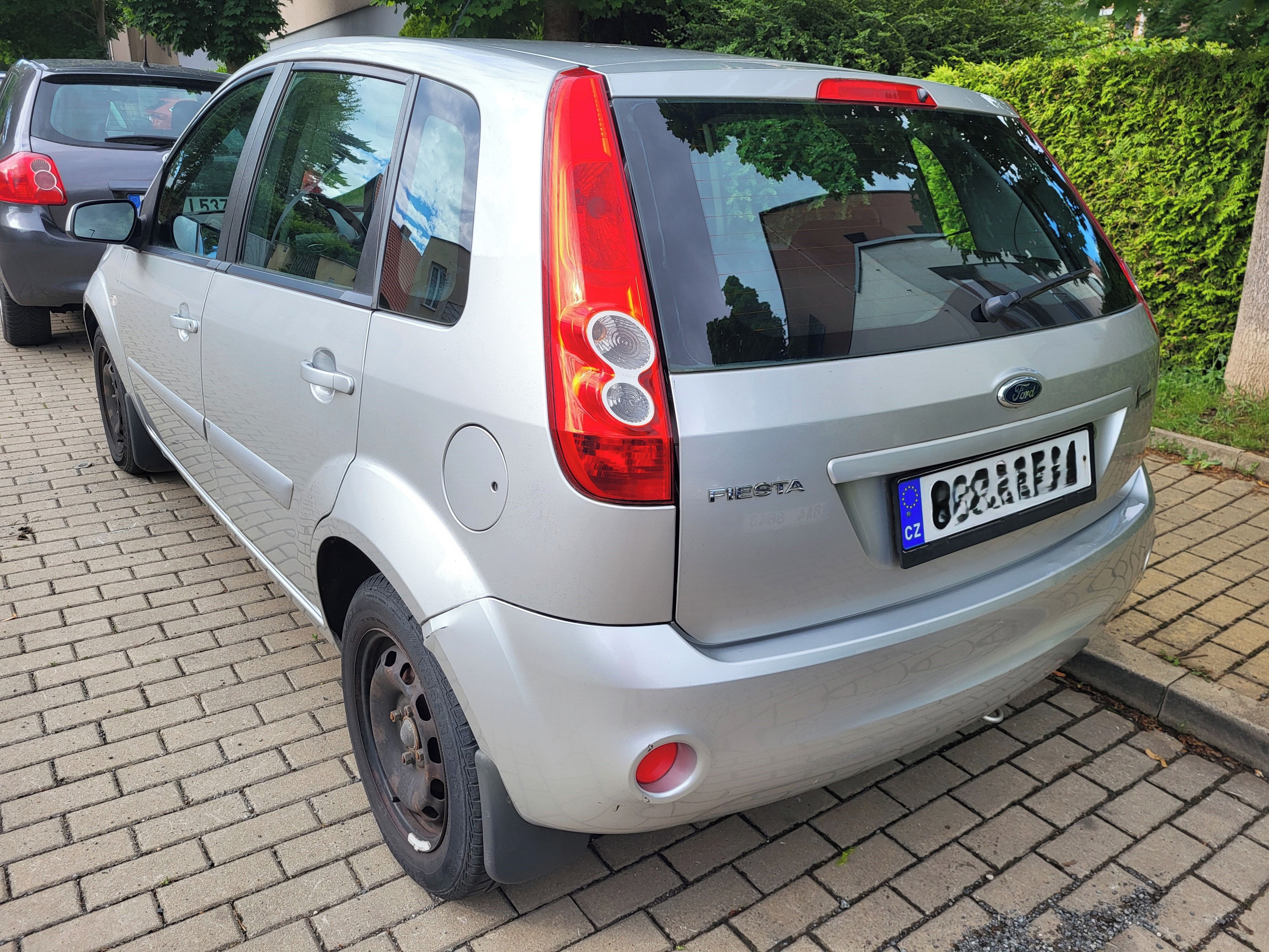 Ford Fiesta, 1.3 51kW, 1.majitel, STK 5/28 - fotka 2
