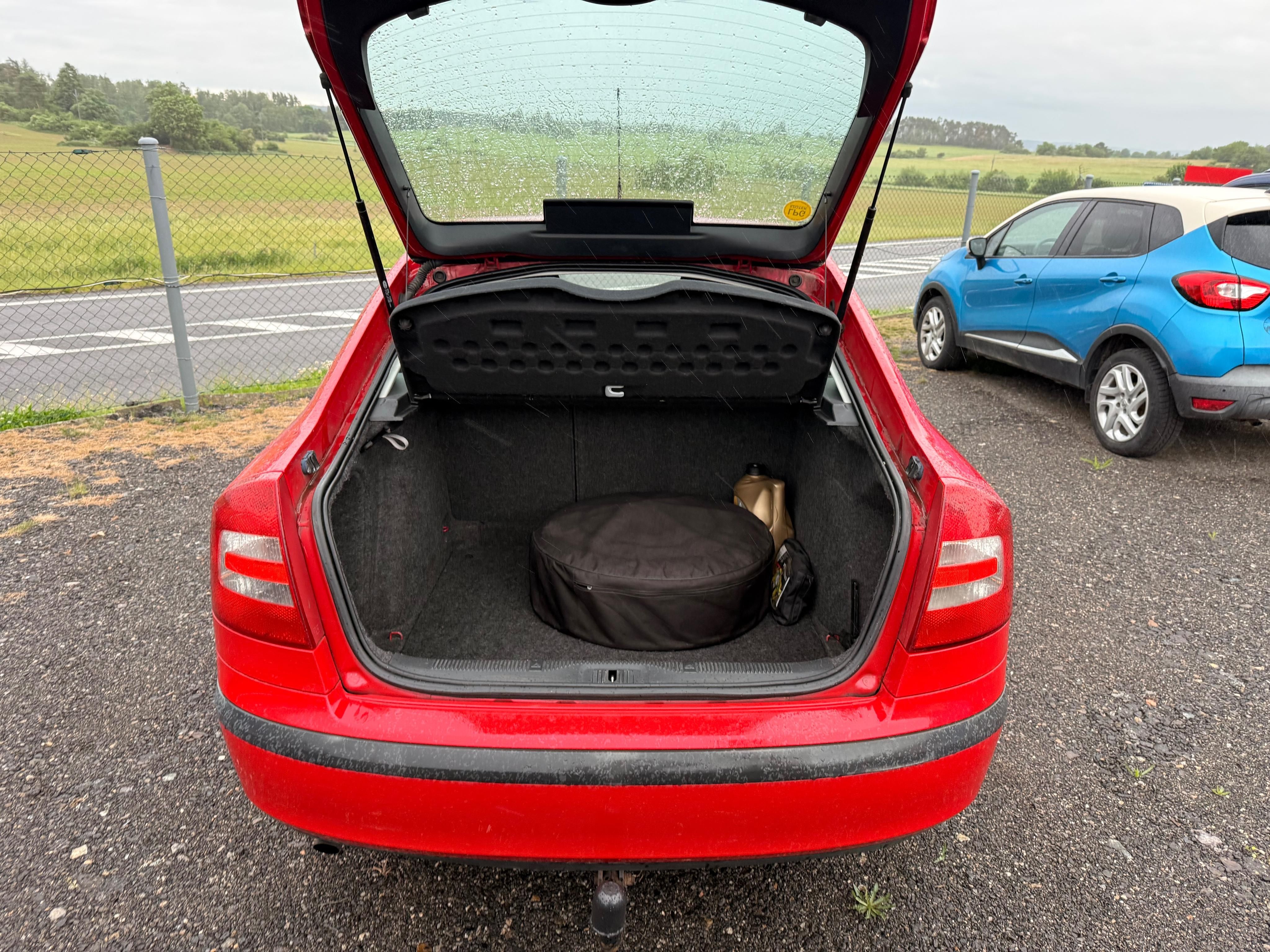 Škoda Octavia, 1.6i 75Kw LPG - fotka 5