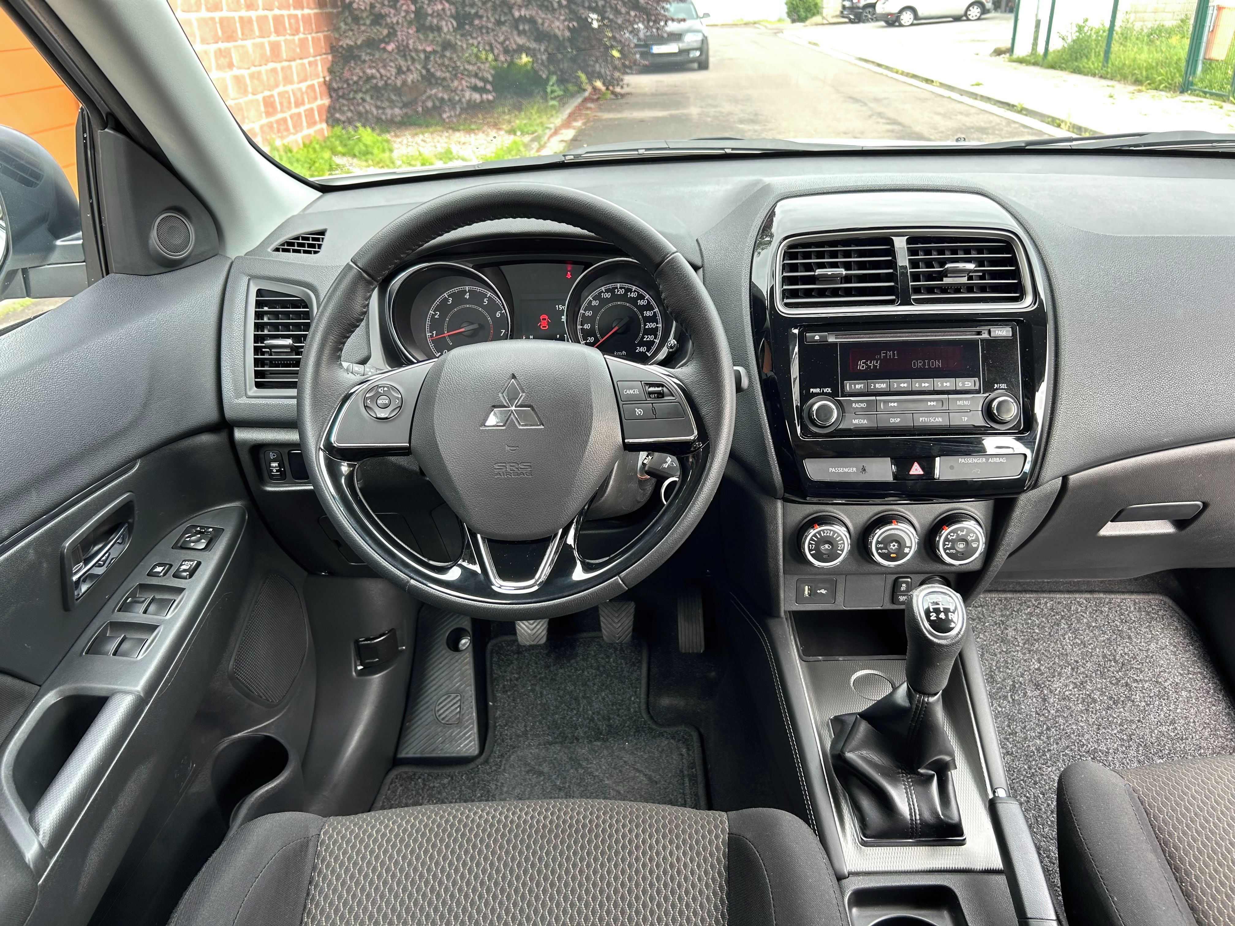 Mitsubishi ASX, 1.6 MIVEC unikát 11 000km - fotka 3