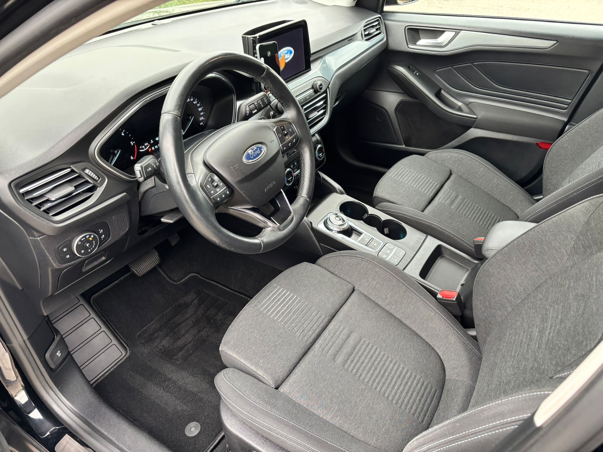 Ford Focus, 2,0 Active - fotka 5