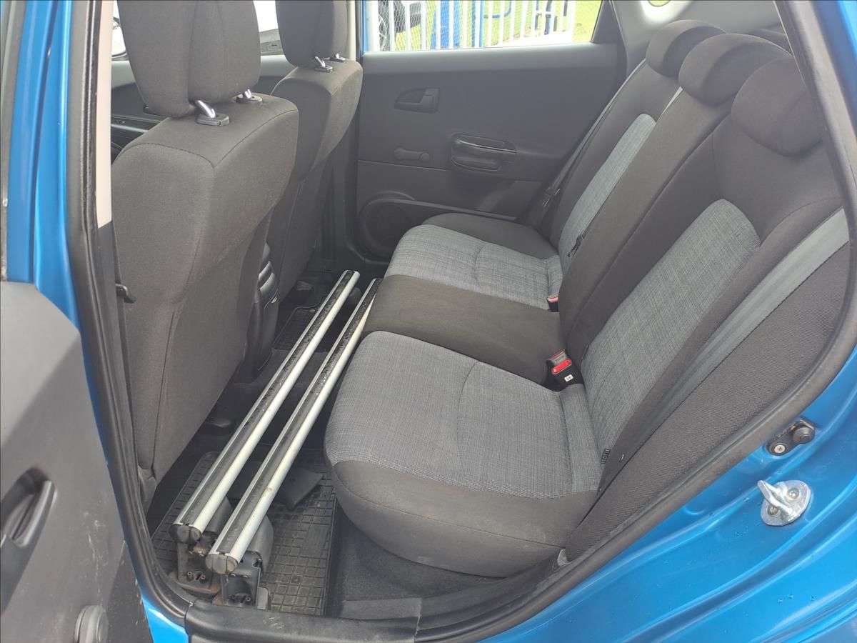 Kia Cee´d, 1,6 i 1.MAJITEL,KOUPENO CZ - fotka 6