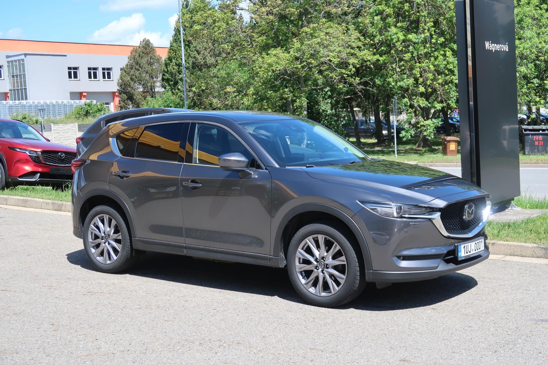 Mazda CX-5, 2,0 G165 AWD Revol., tažné,DPH - fotka 2
