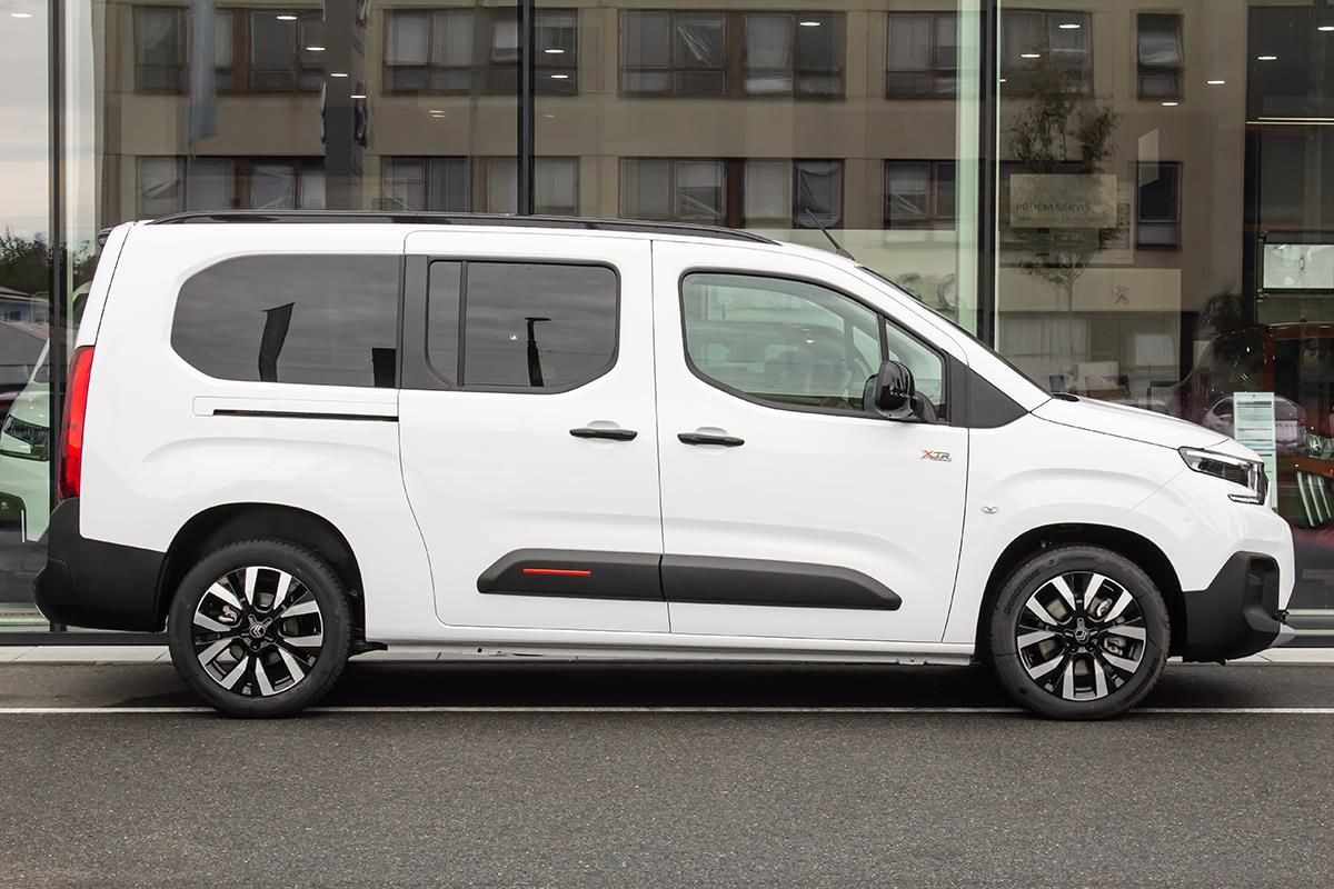 Citroën Berlingo, 1,5 XL MAX 130k Automat + XTR - fotka 4