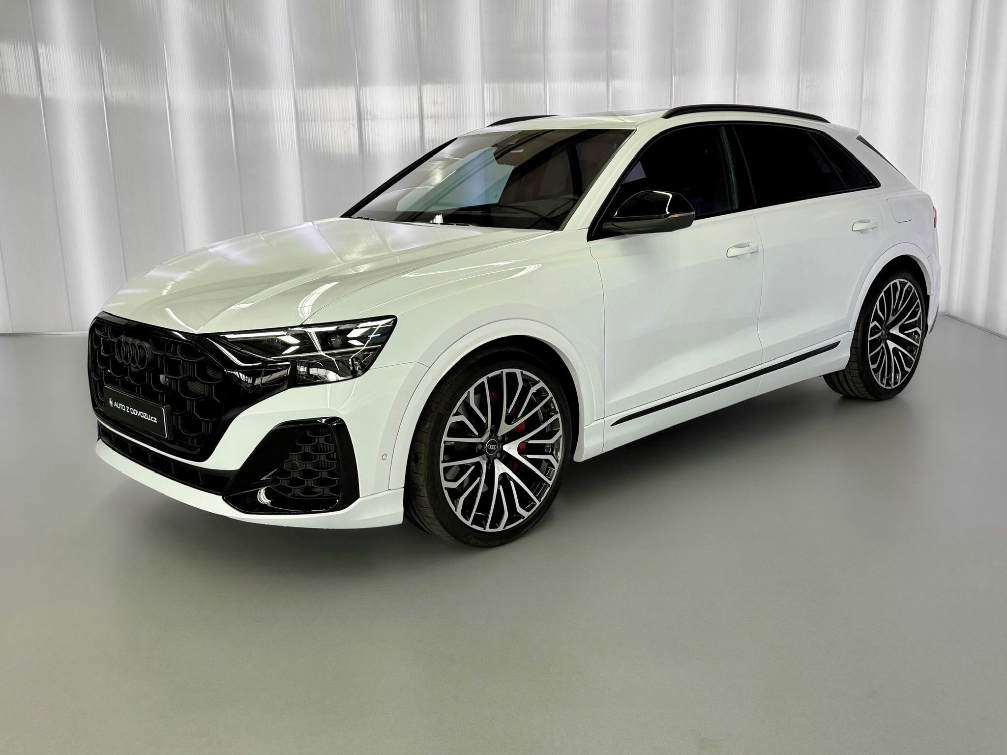 Audi Q8, 60TFSI e QUATTRO, MASÁŽE, B&O