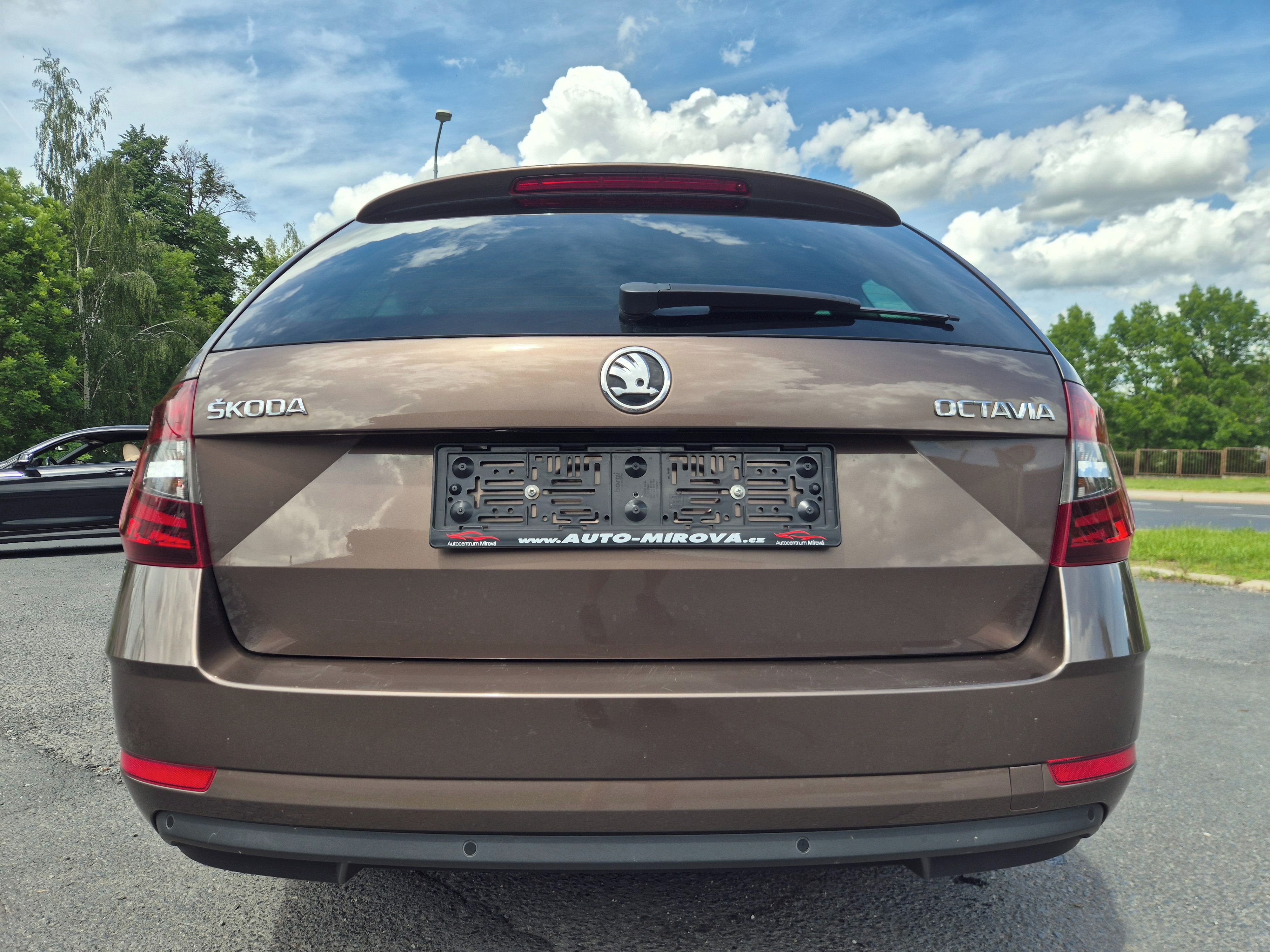 Škoda Octavia, 1 maj.plný servis ZÁRUKA 1 ROK - fotka 6