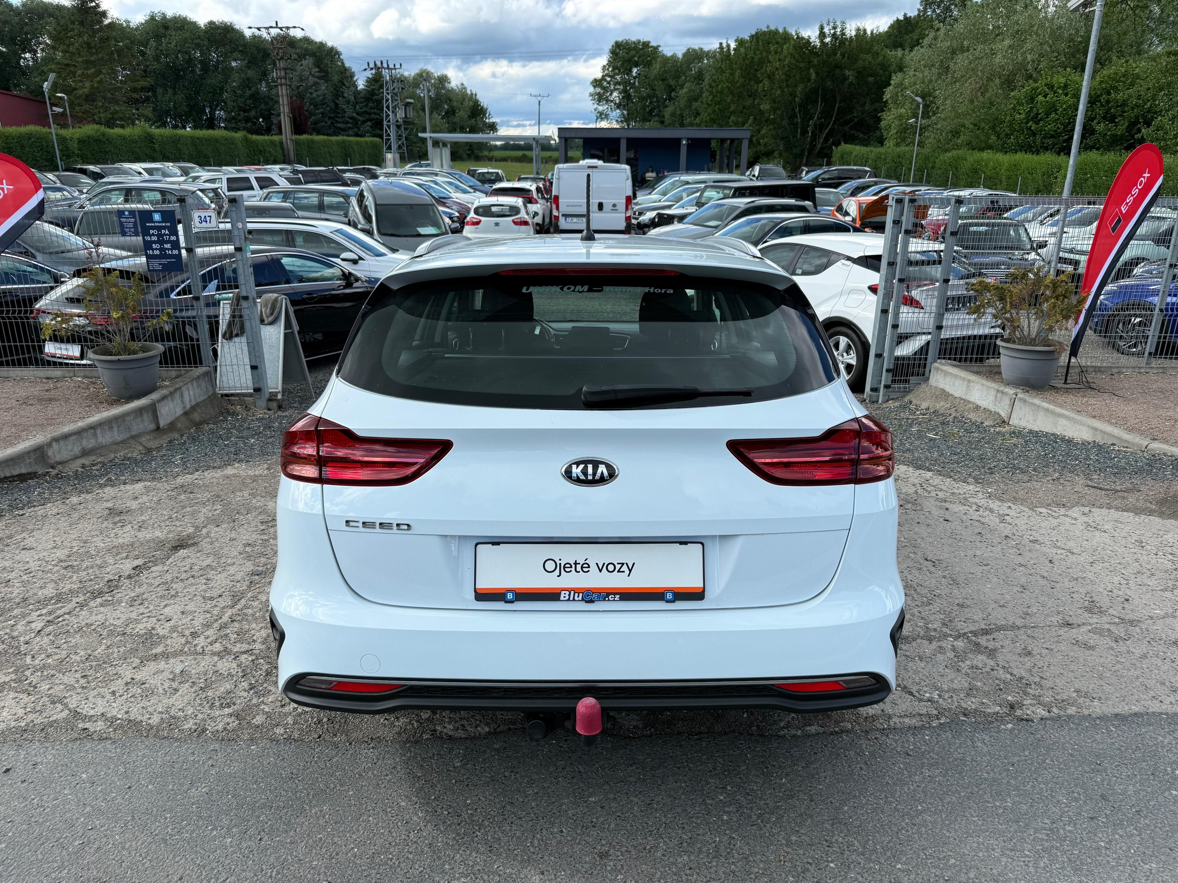 Kia Cee´d, 1.4CVVT 73kw ČR 1.maj Tažné - fotka 5