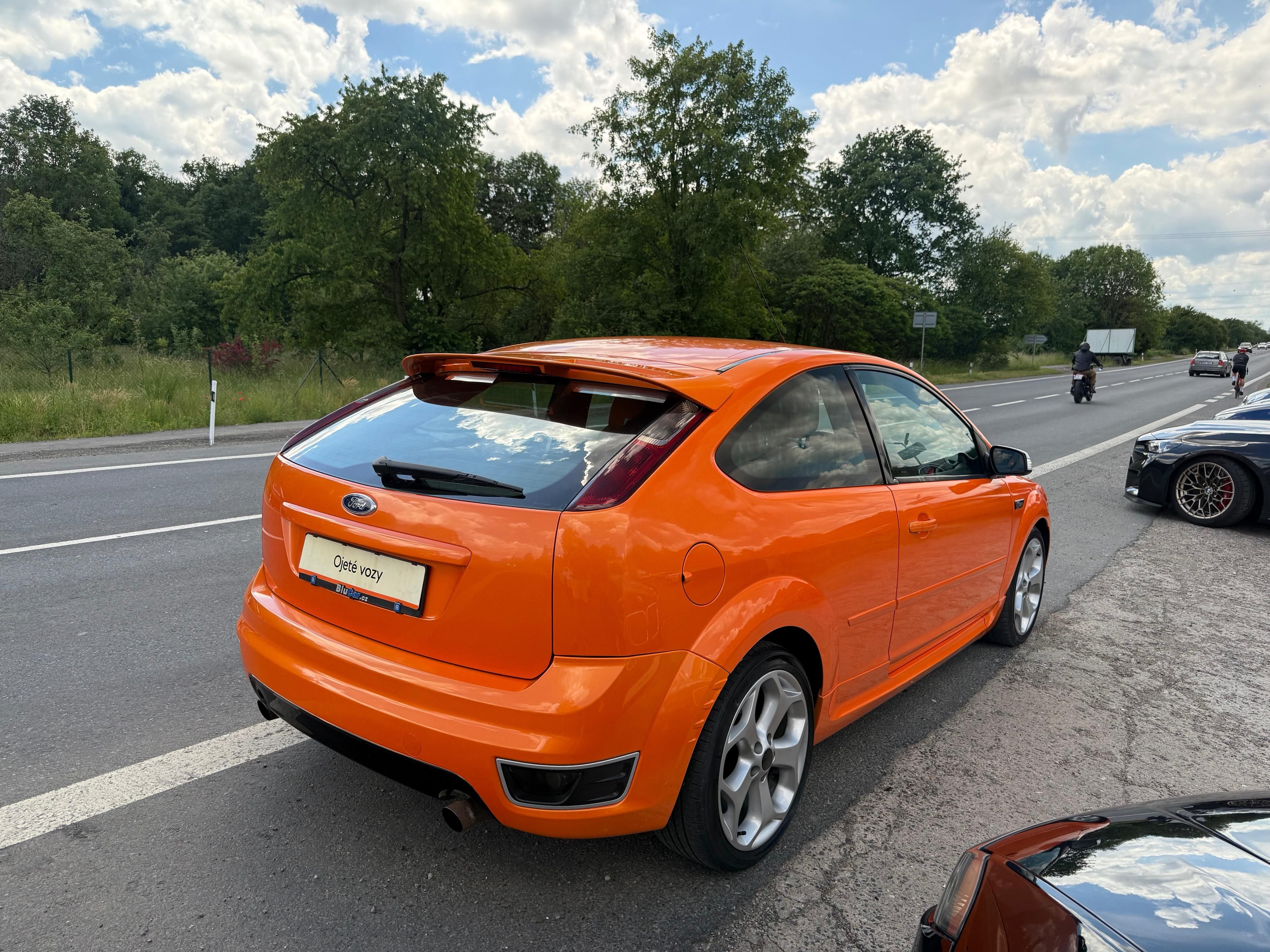 Ford Focus, ST 225 2.5i 166kw Navi Recaro - fotka 4