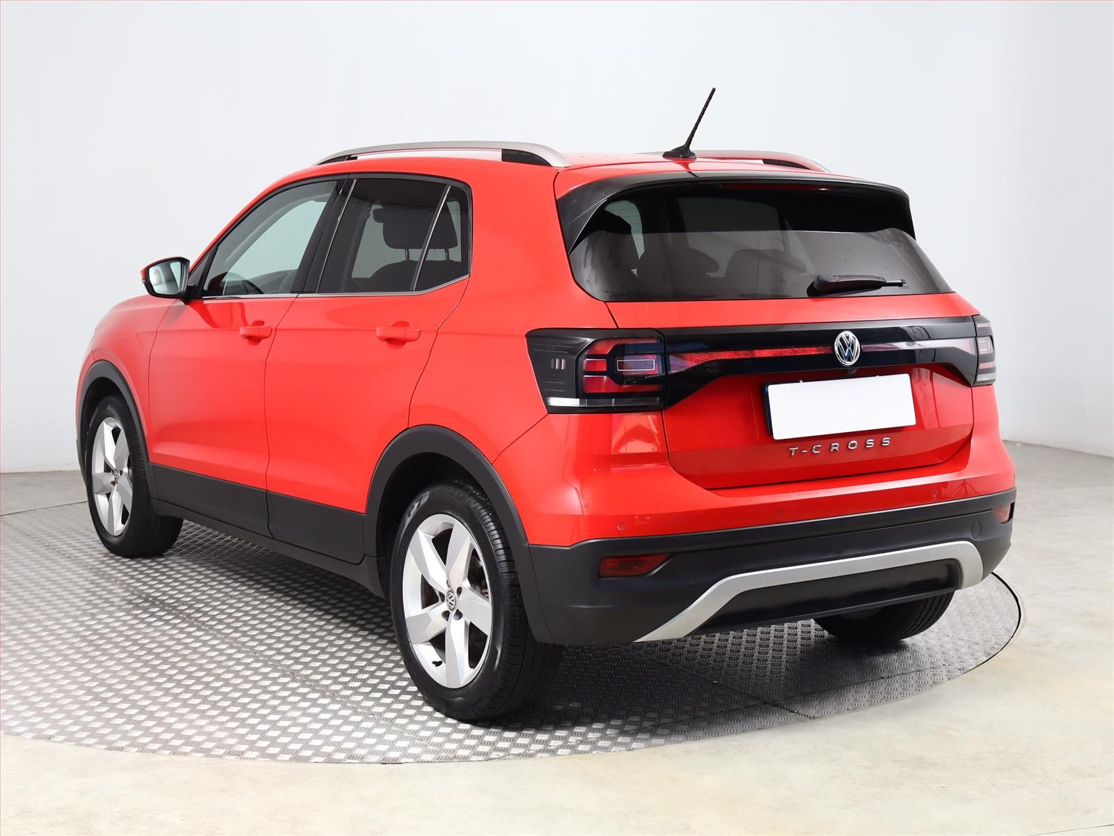 Volkswagen T-Cross, 1.0 TSI, Automat, ČR,1.maj - fotka 4