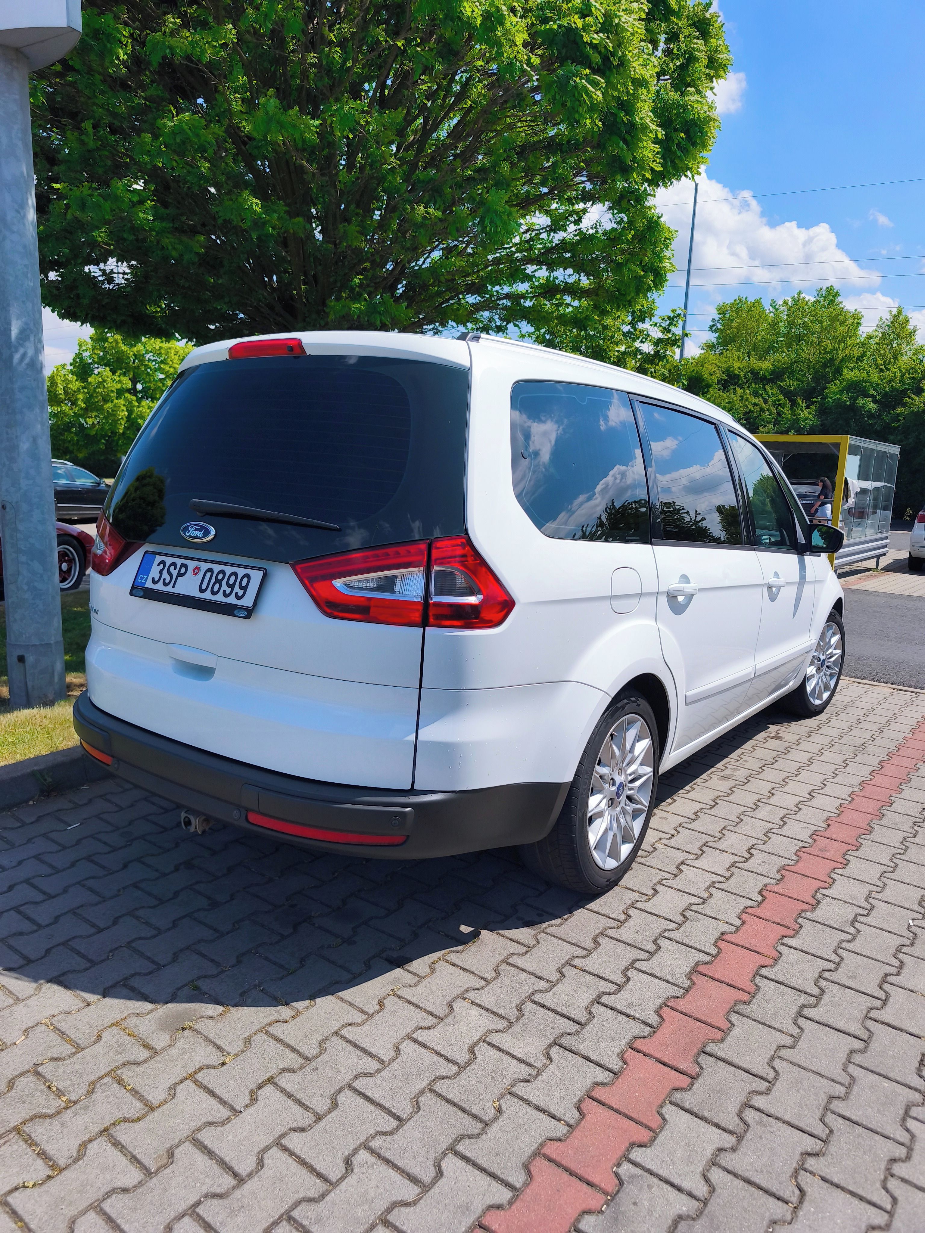 Ford Galaxy, 2.0 tdci - fotka 4