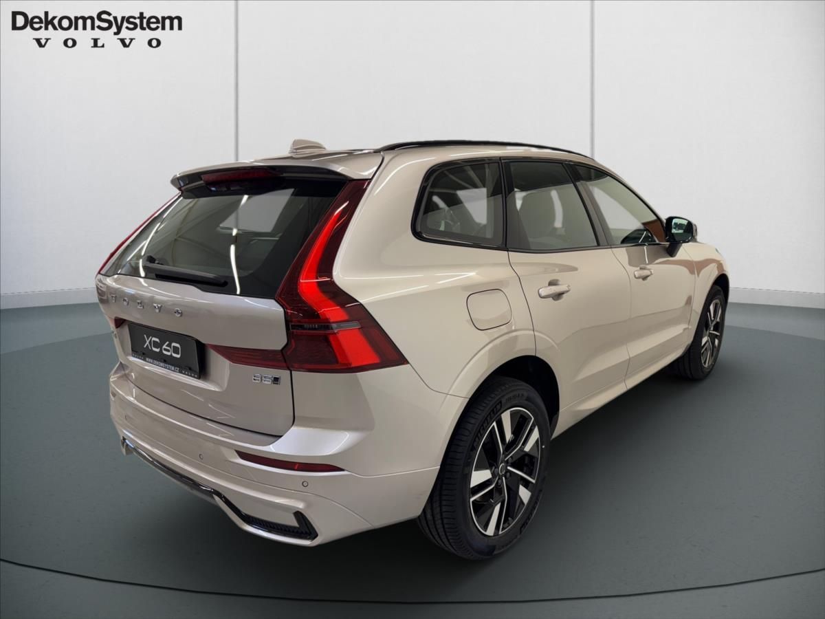 Volvo XC60, 2,0 B5 Plus Dark  3301 - fotka 3