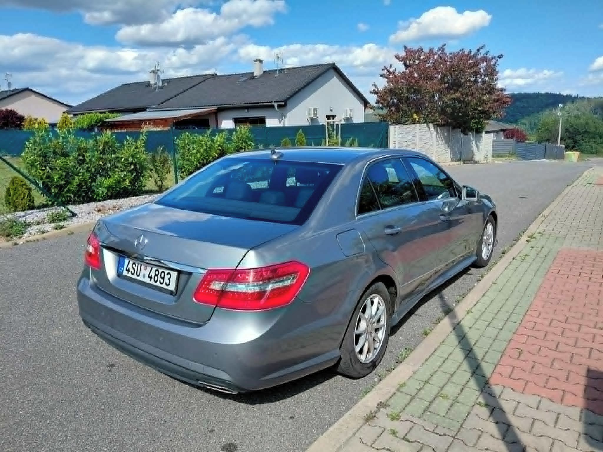 Mercedes-Benz Třídy E, Mercedes E 220 CDI,prov.CEBIA - fotka 3