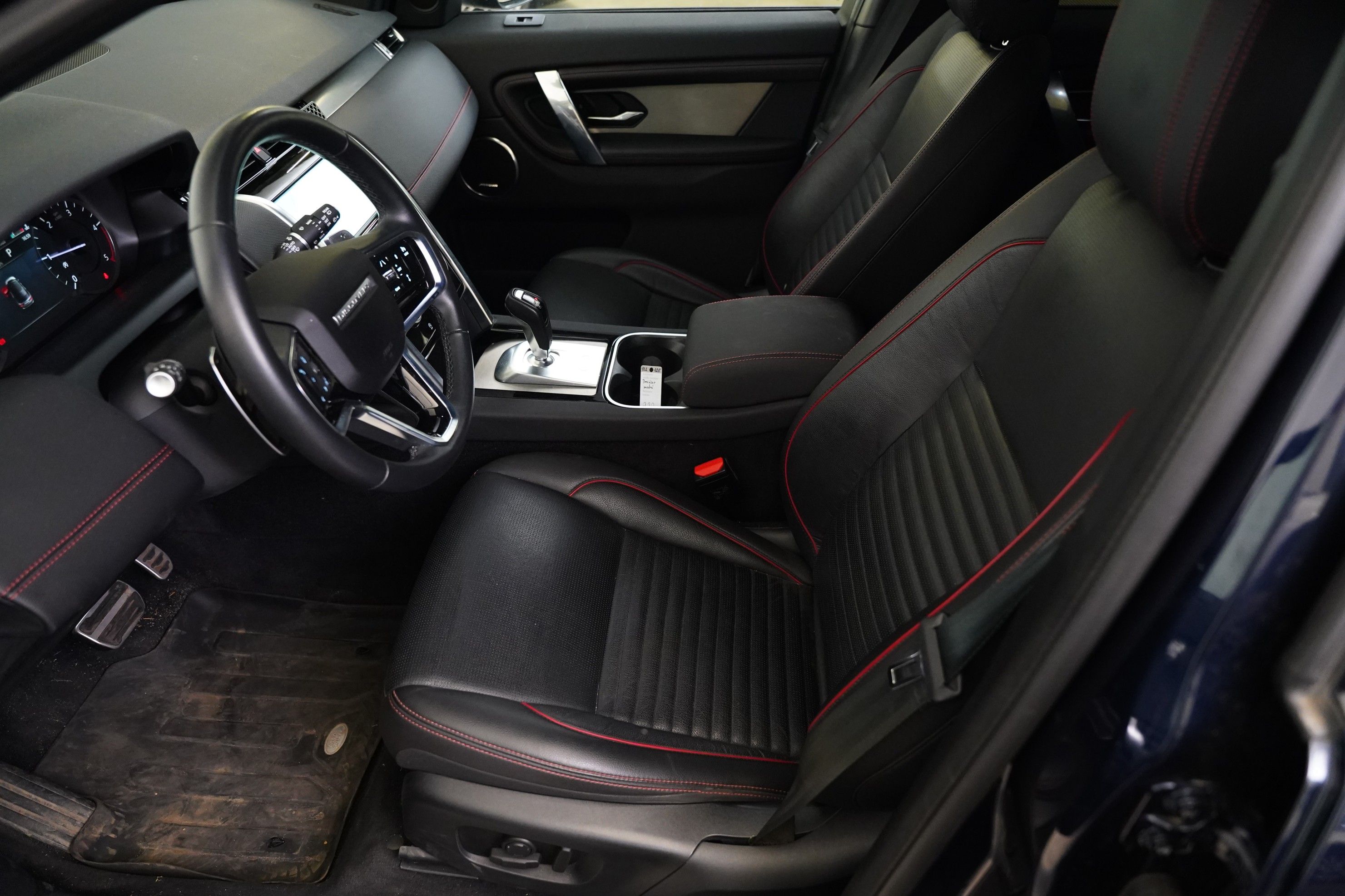 Land Rover Discovery, 2.0 D200 150 kW - fotka 6