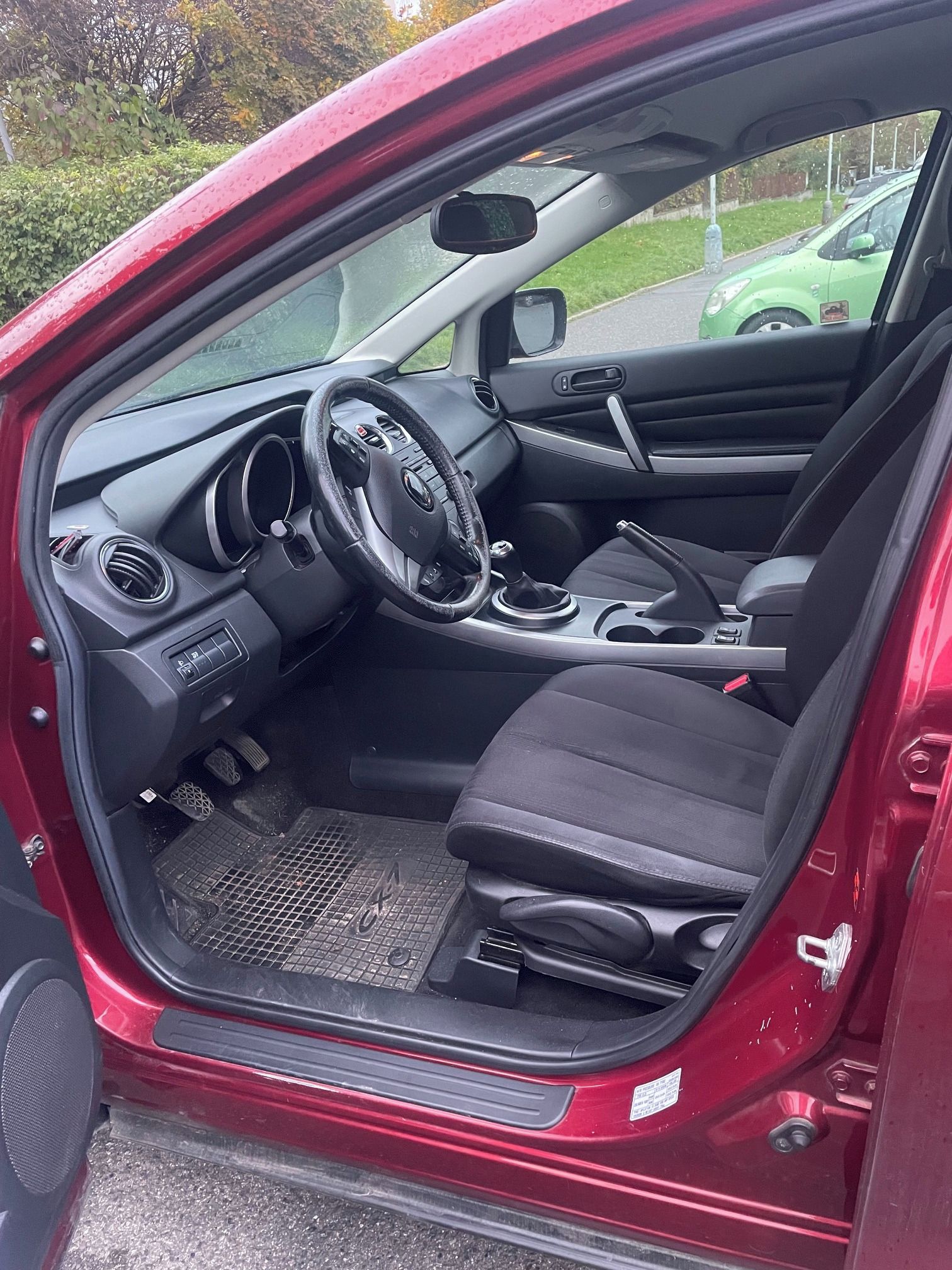 Mazda CX-7, 2.2D 127 kW 4x4, 2011, pojíz - fotka 3
