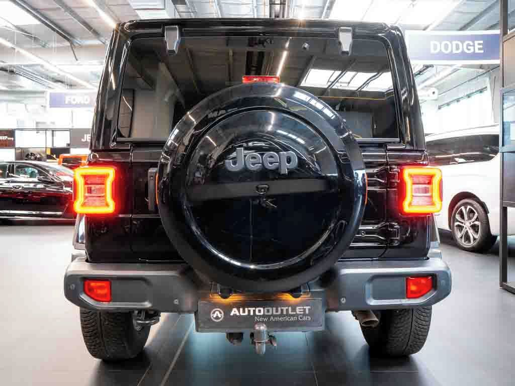 Jeep Wrangler, 2.0 Sahara Overland - fotka 5