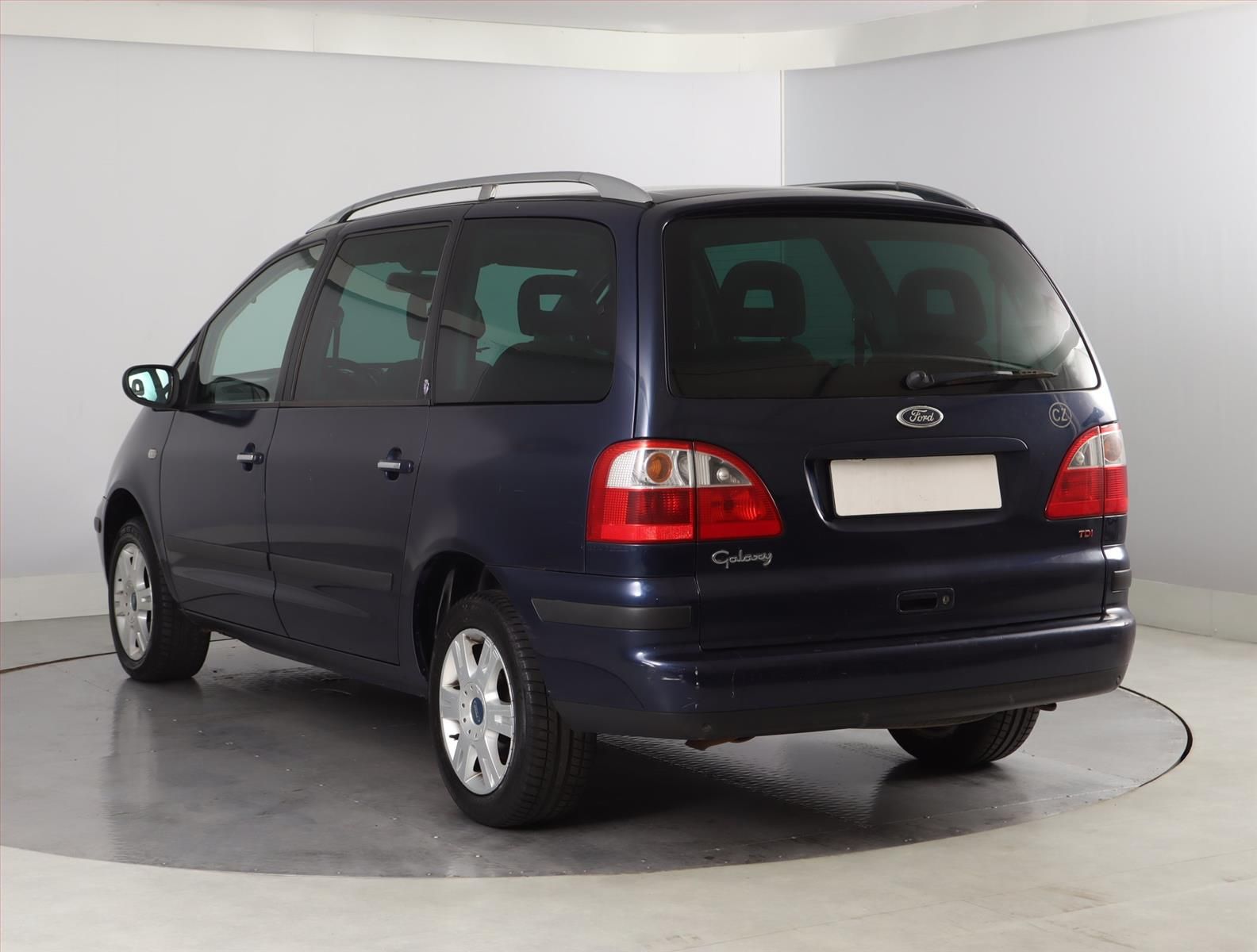 Ford Galaxy, 1.9 TDI, 6 míst, po STK, Klima - fotka 4