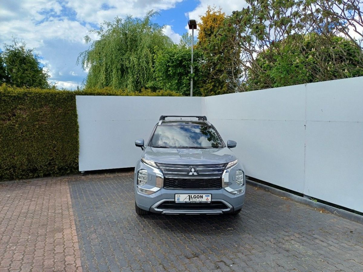 Mitsubishi Outlander, Instyle+ 2,4 MIVEC 2xelektromo - fotka 4