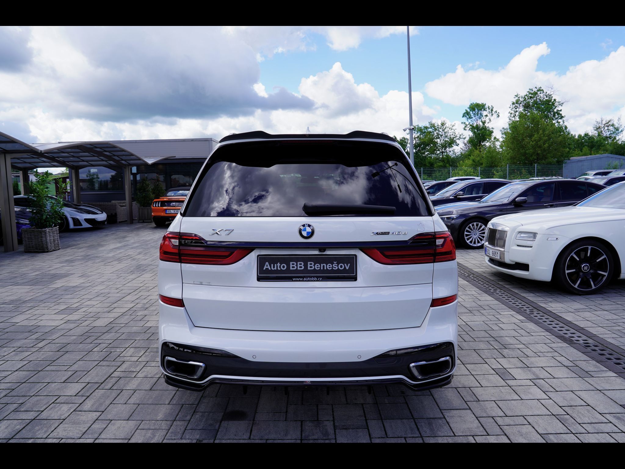 BMW X7, 40d xDrive/Mpaket/AT9/22"/340P - fotka 5