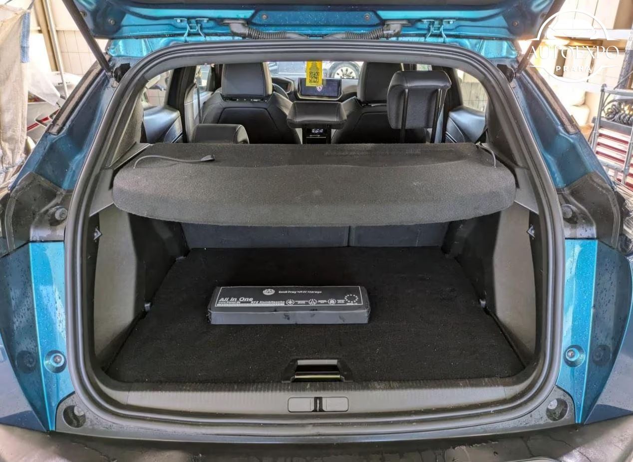 Peugeot 2008, Hybrid 145 GT e-DSC6 - fotka 6