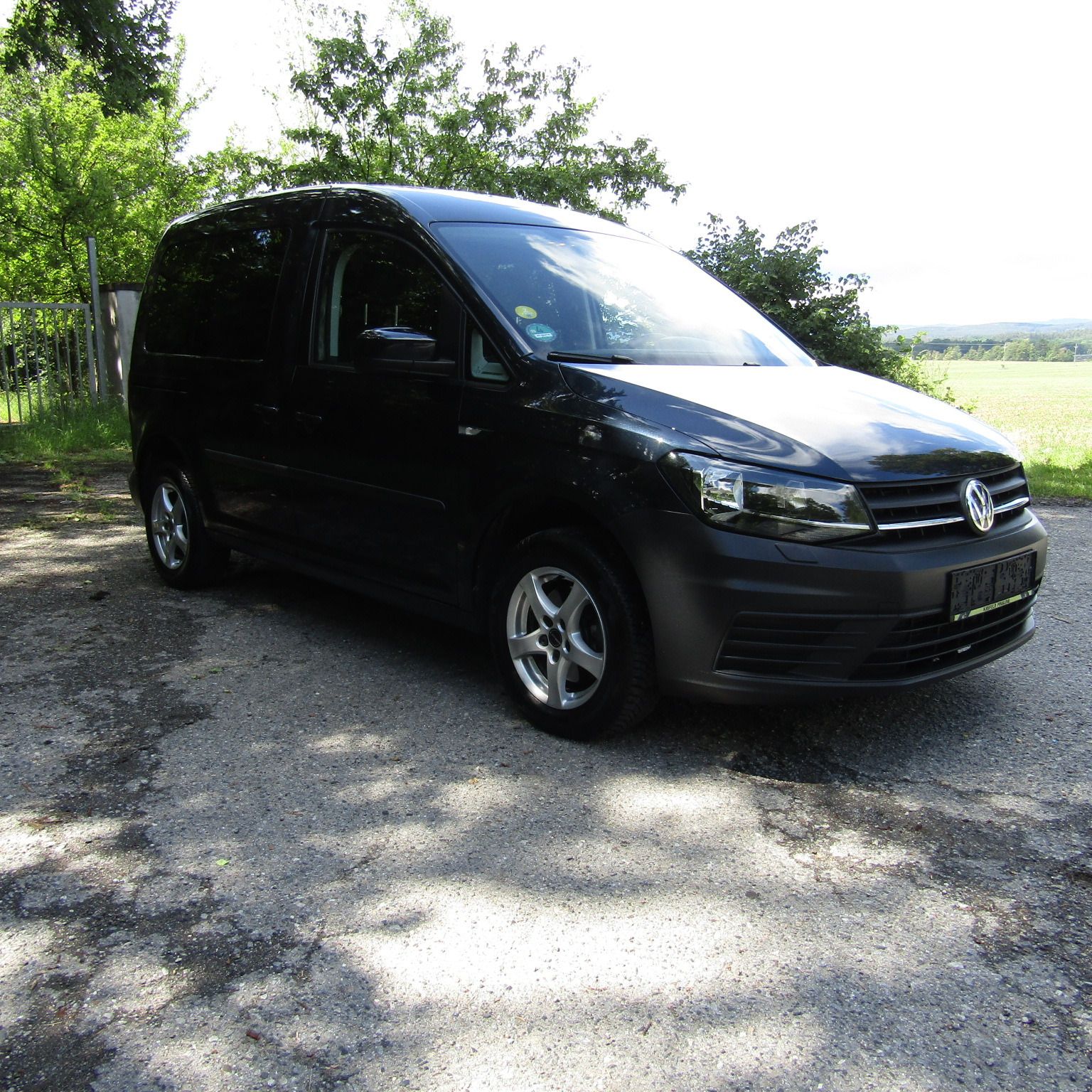 Volkswagen Caddy, 2,0TDi 75kw, TOP STAV - fotka 3