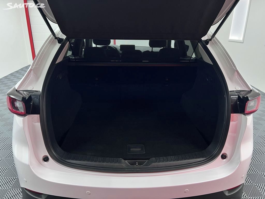 Mazda CX-5, 2.0i 121 kW Automat-Servis-DPH - fotka 6
