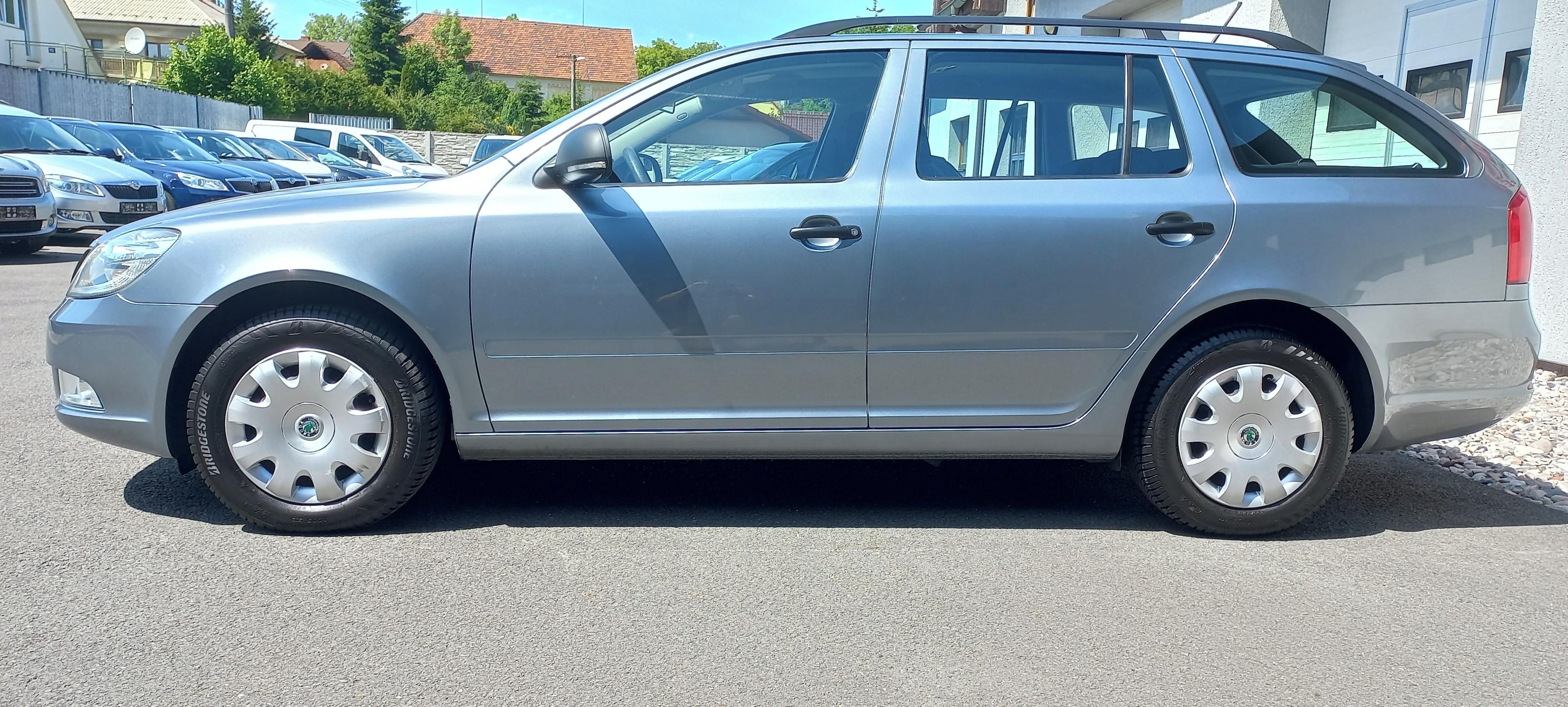 Škoda Octavia, 1.2 TSI, 77kw SERVIS - fotka 4