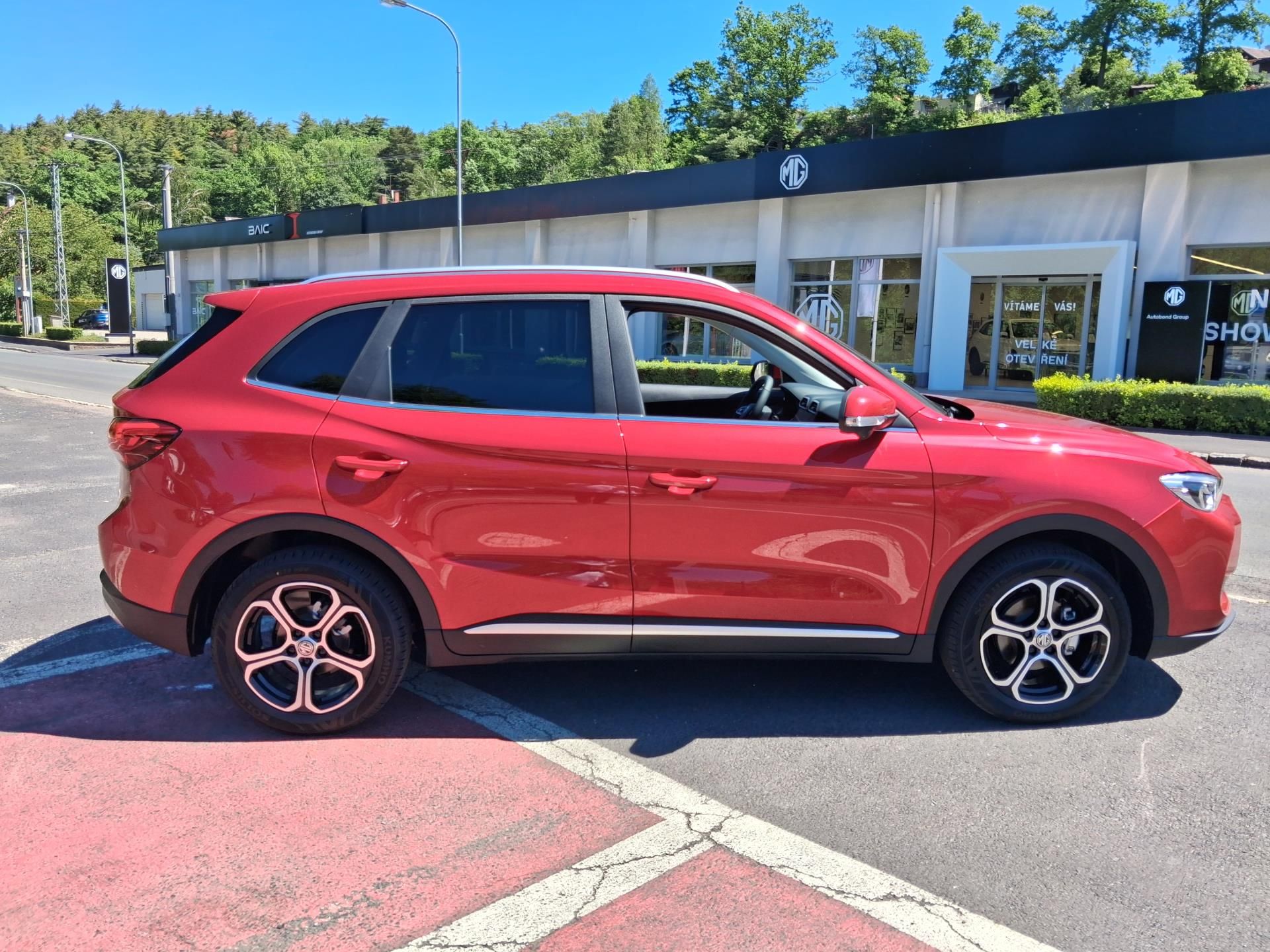 MG ZS, ELEGANCE 1.5 85kW 4×2 5MT - fotka 4