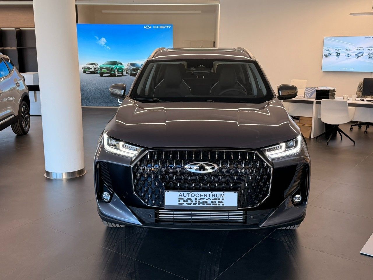 Chery Tiggo 7, Unique - 1,6 T GDI 4x4 - sklad - fotka 2