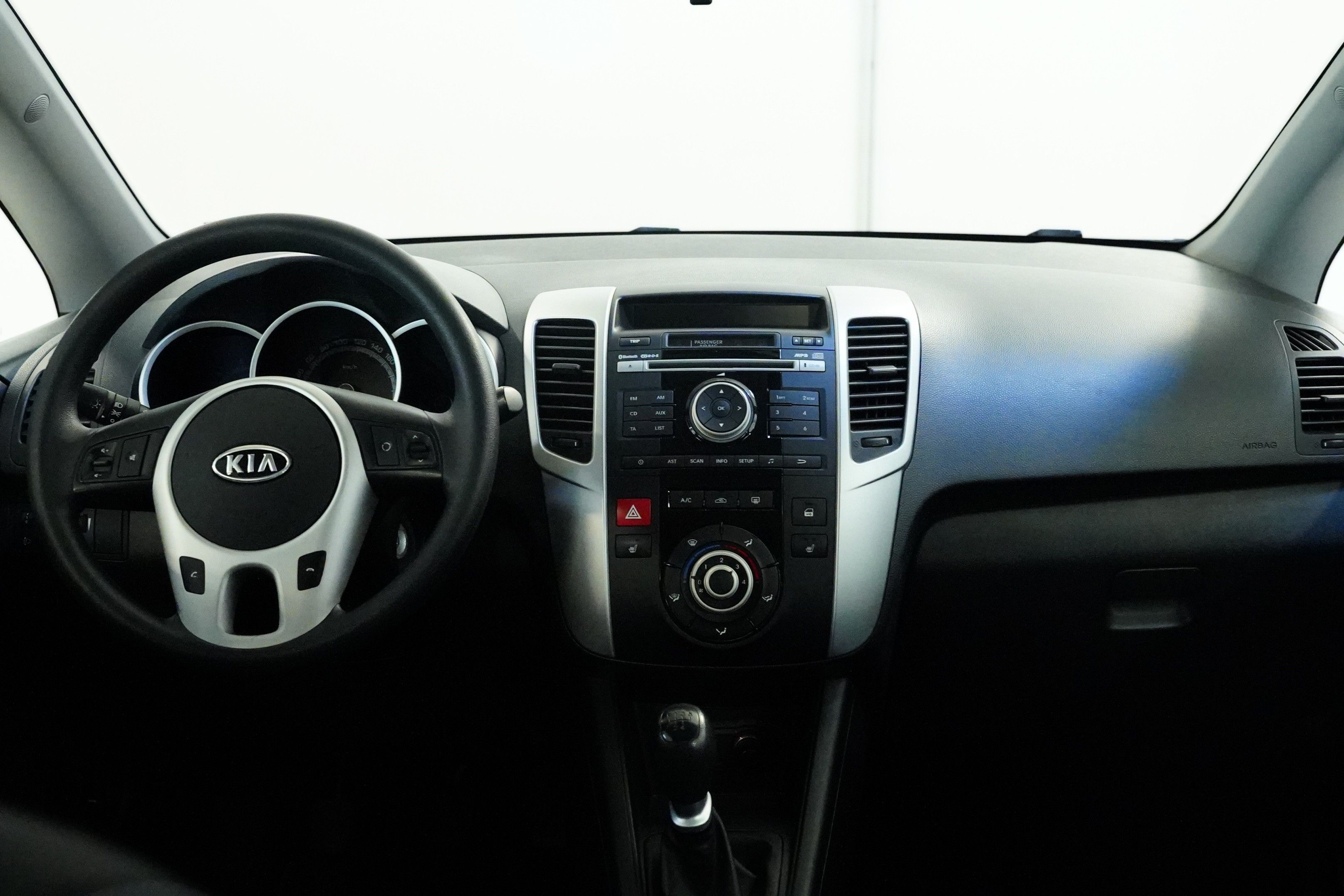 Kia Venga, 1.4 CVVT 66 kW Cool - fotka 5