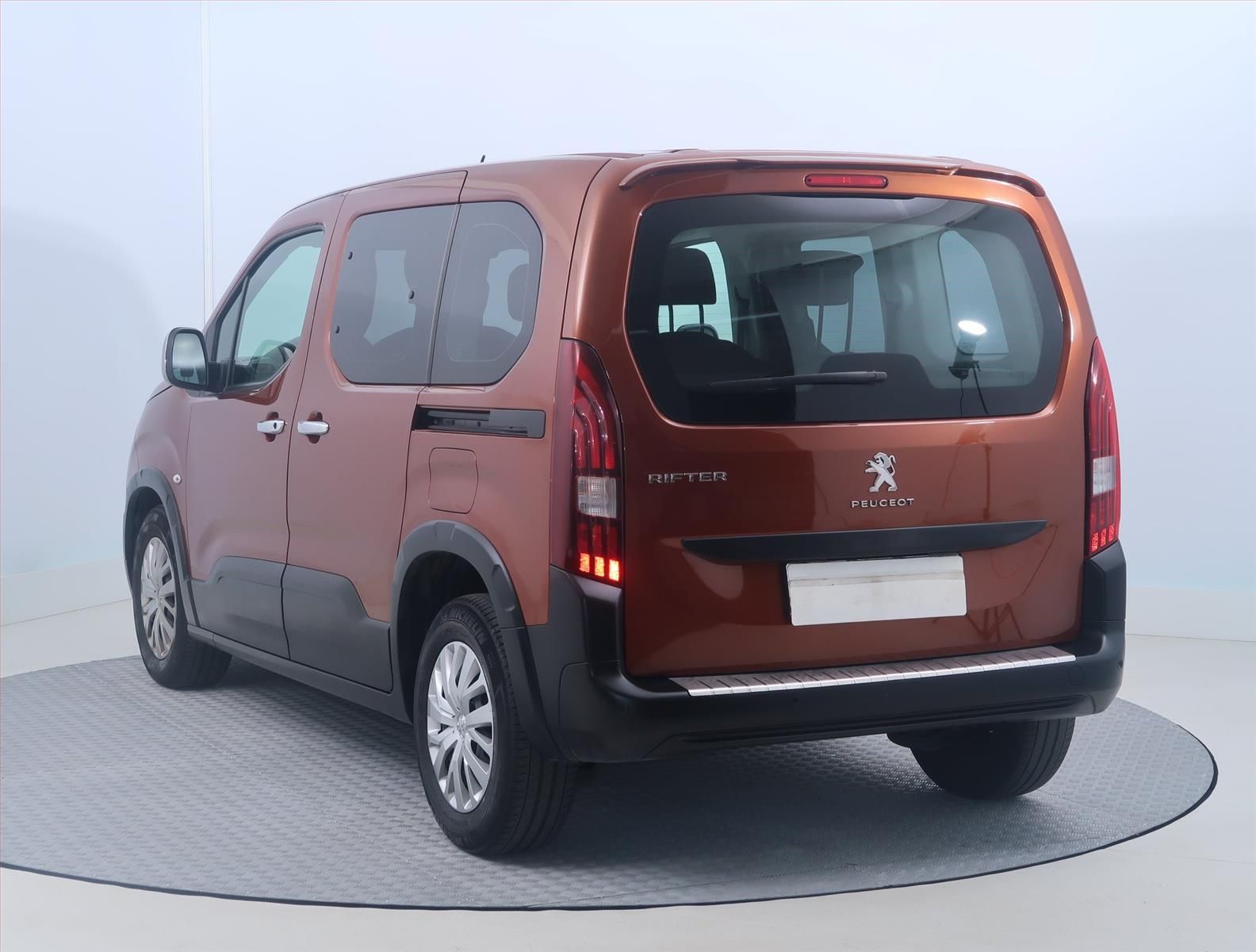 Peugeot Rifter, 1.2 PureTech, 5Míst, Klima, ČR - fotka 4