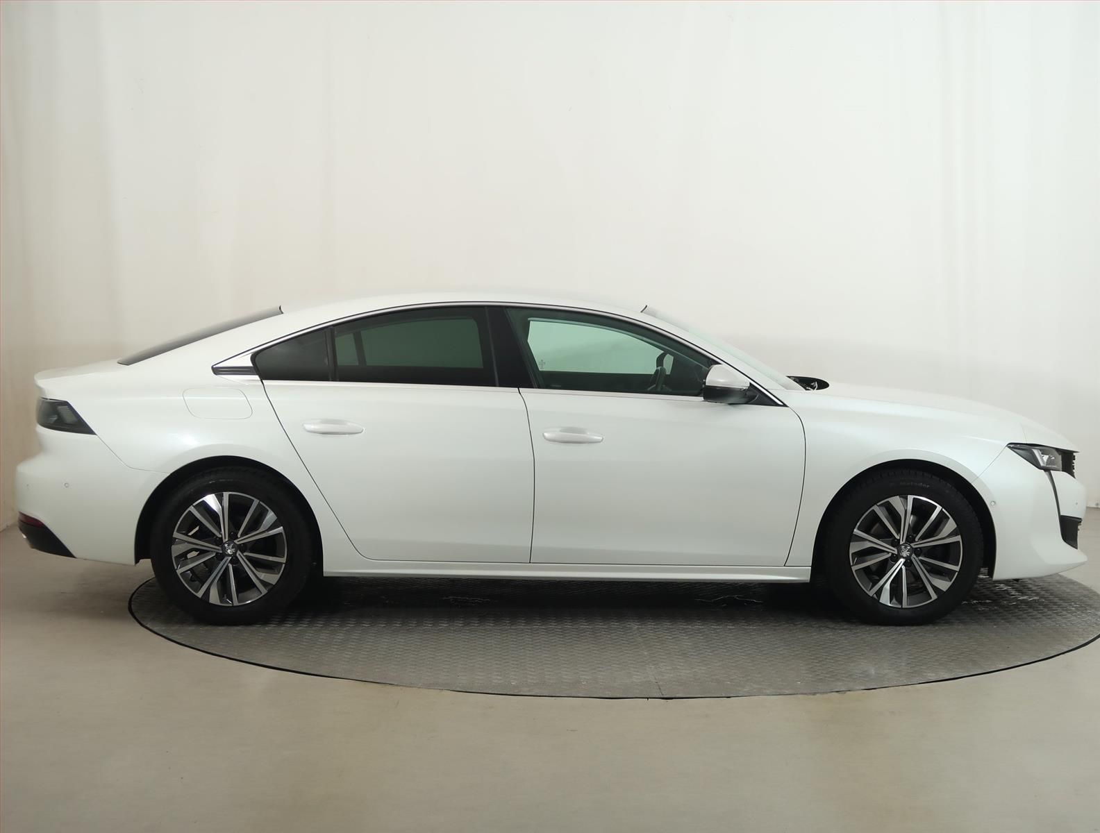 Peugeot 508, 1.6 PureTech, Automat - fotka 6