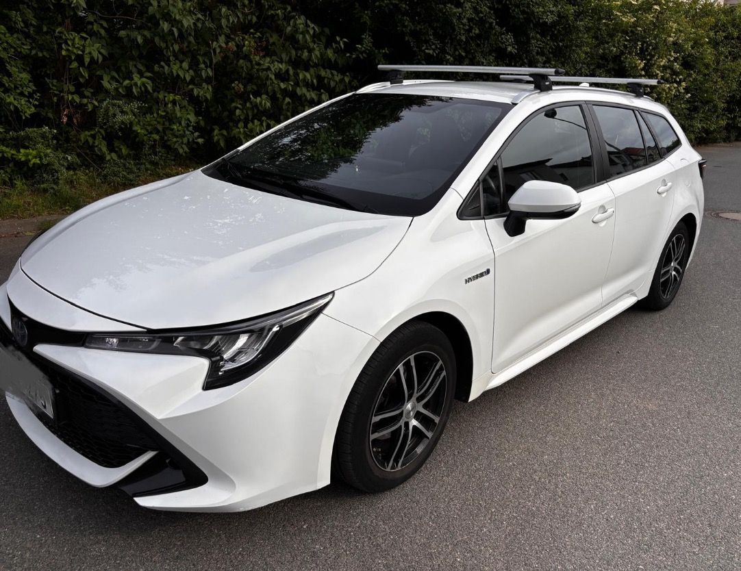 Toyota Corolla, 1.8 Hybrit - fotka 2