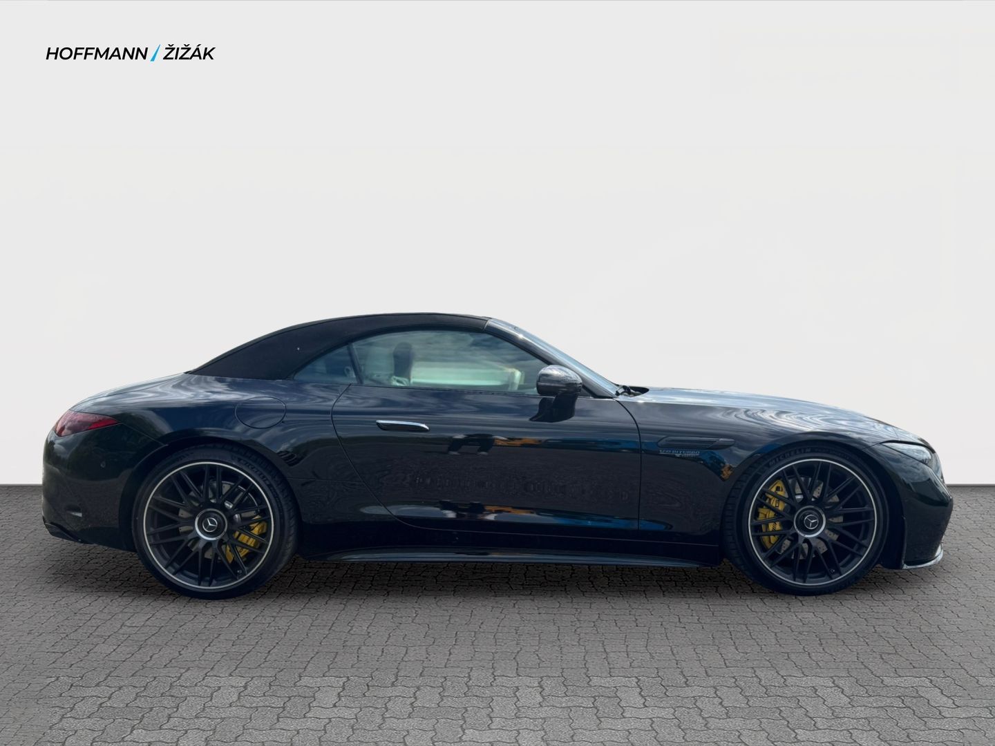 Mercedes-Benz SL, Mercedes-AMG SL 63 4MATIC+ - fotka 4