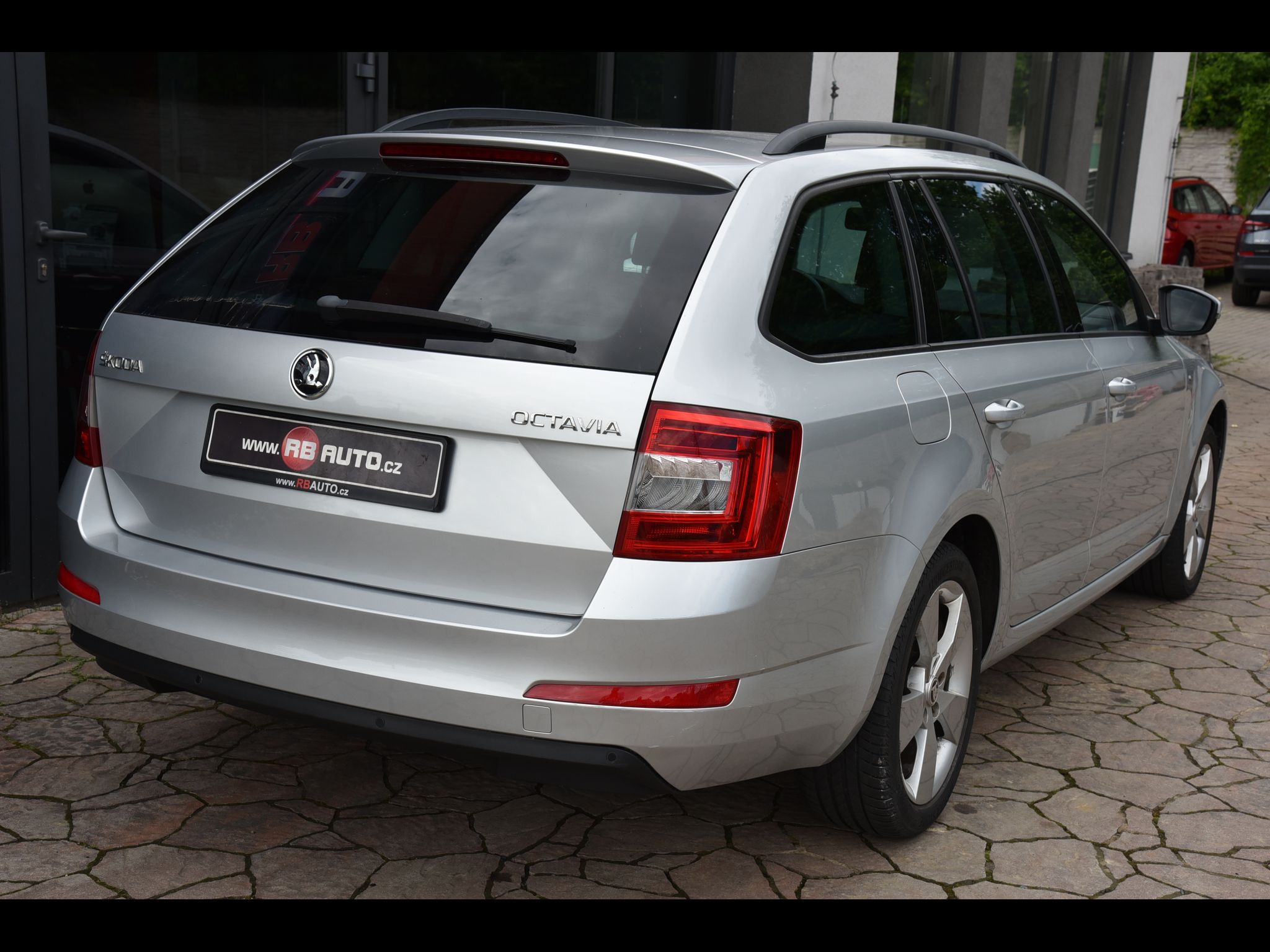 Škoda Octavia, 1.4 TSi 110 kw 1.majitel - fotka 6