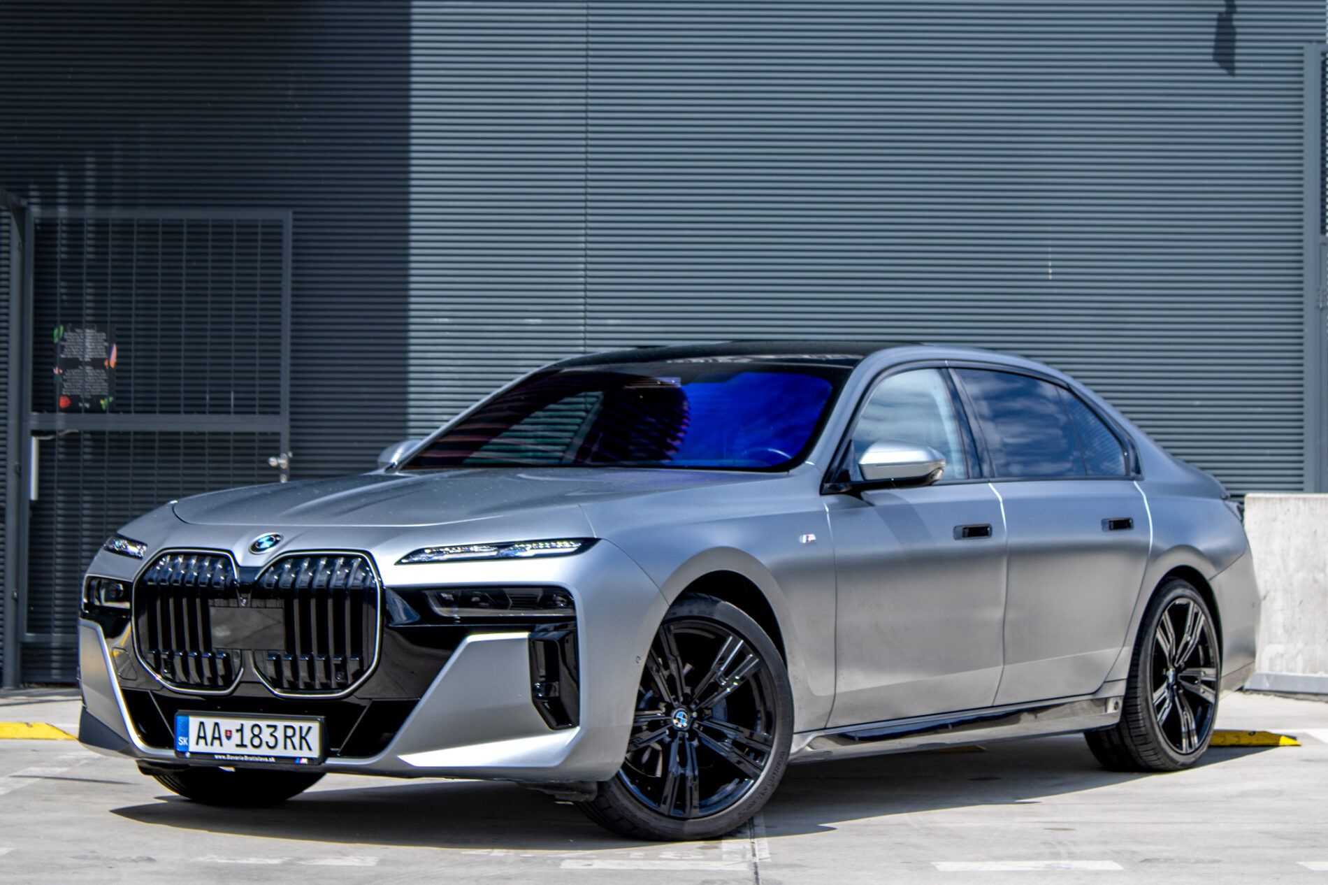 BMW, rad 7