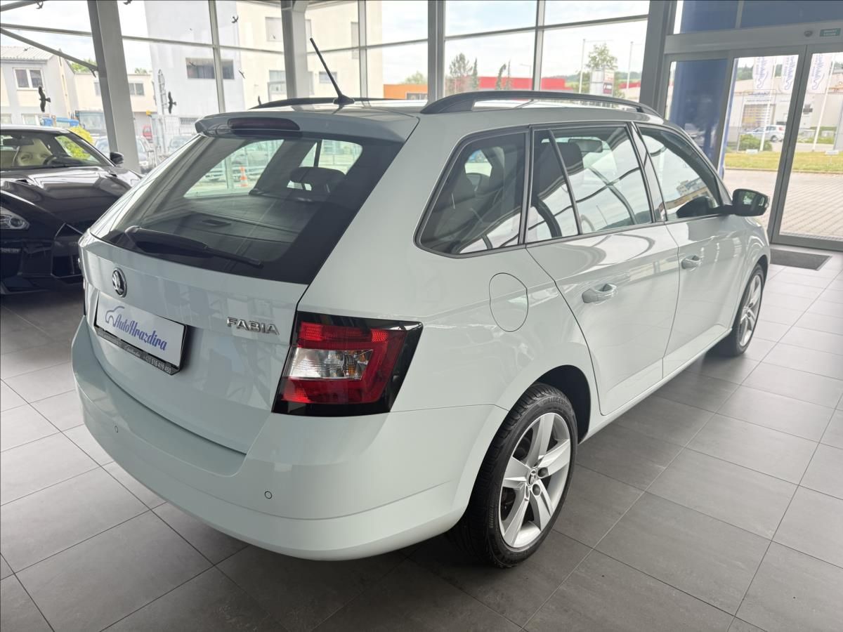 Škoda Fabia, 1,2   TSI 66kW,SERVISKA - fotka 6