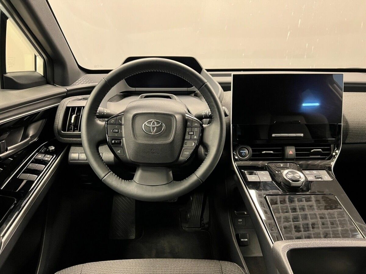 Toyota bZ4X, PRESTIGE AWD - fotka 5