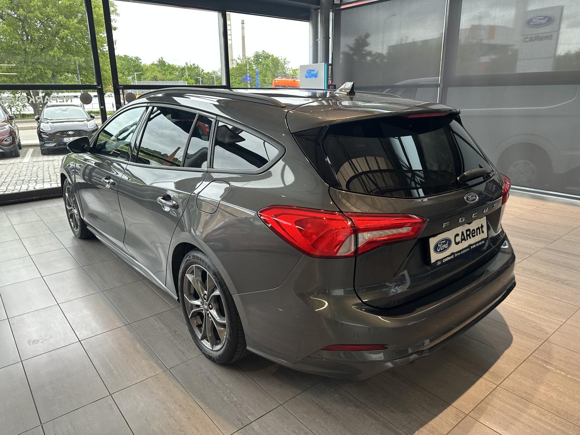 Ford Focus, ST-Line 1.5 EcoBoost 150k aut - fotka 2