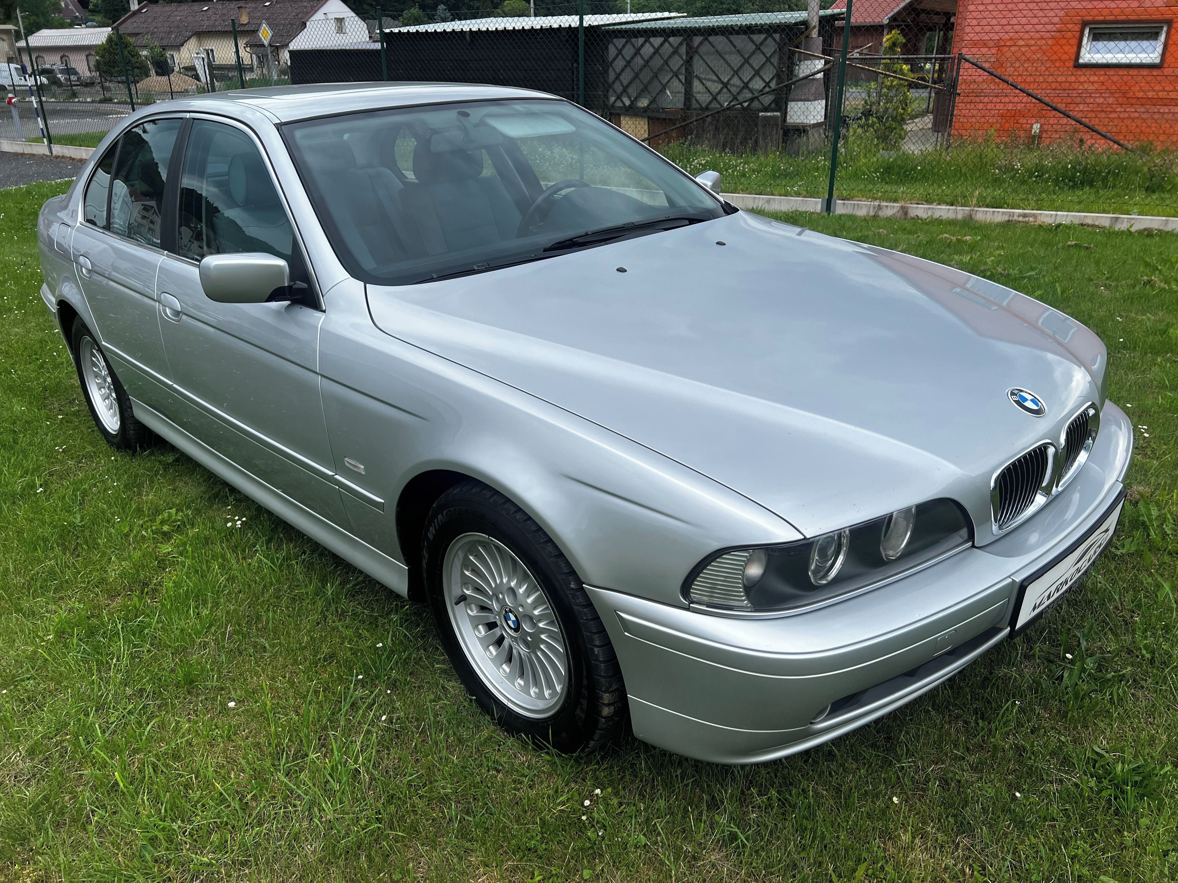 BMW Řada 5, 525i PĚKNÝ STAV ! - fotka 3