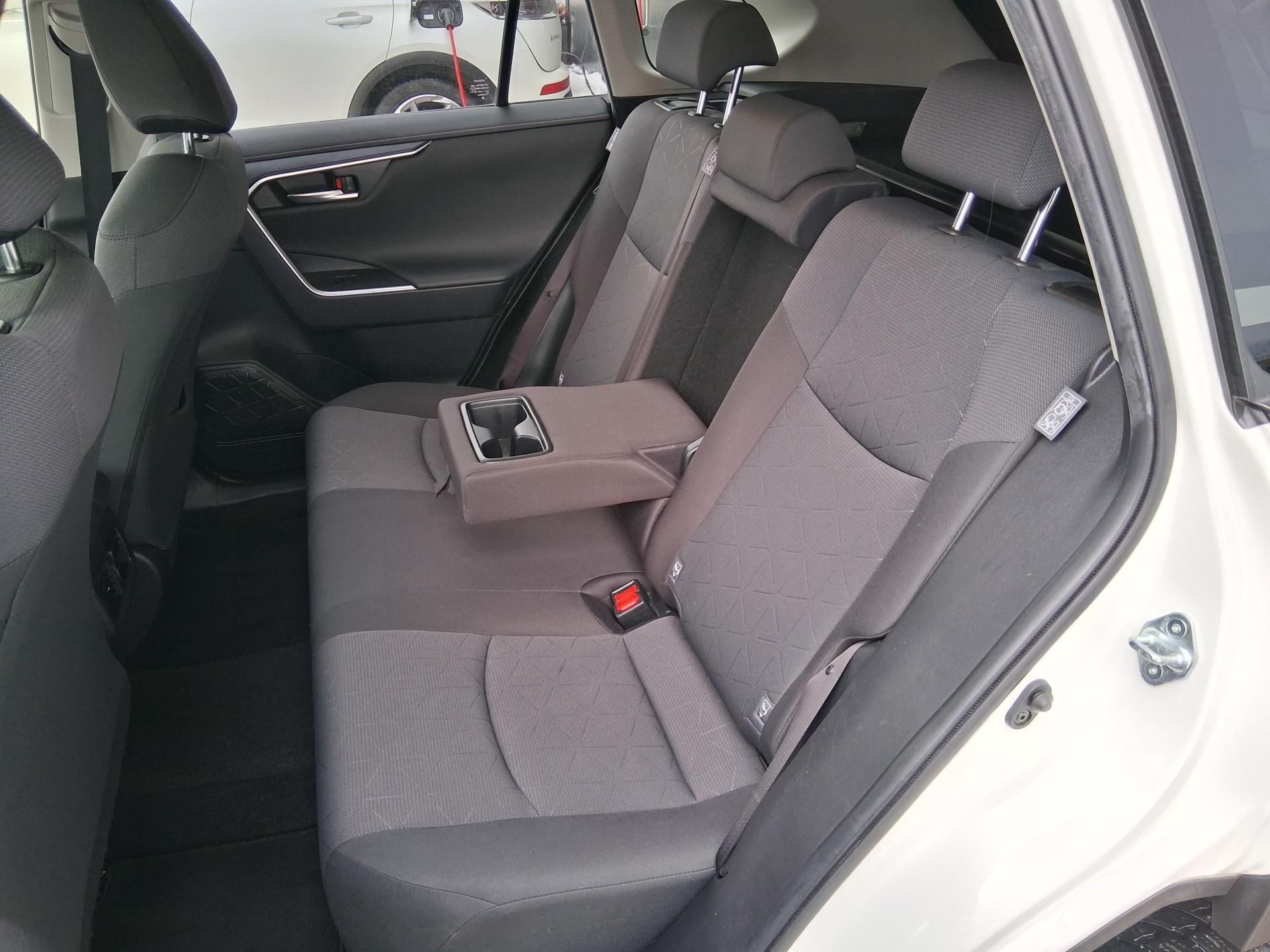 Toyota Rav4, COMF. STYLE 2.0 VVTi 4x4 129kW - fotka 5