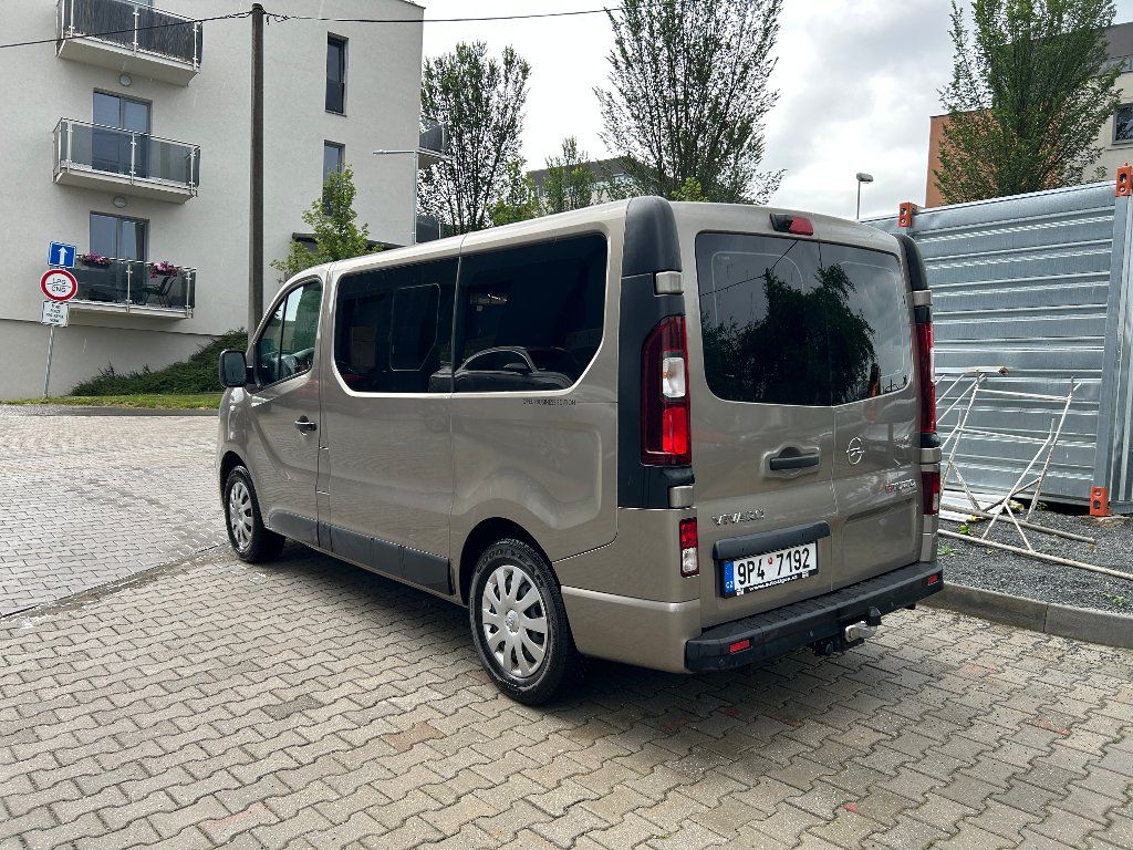 Opel Vivaro, L1 1,6 CDTI BiTurbo 107kW MT6 - fotka 3