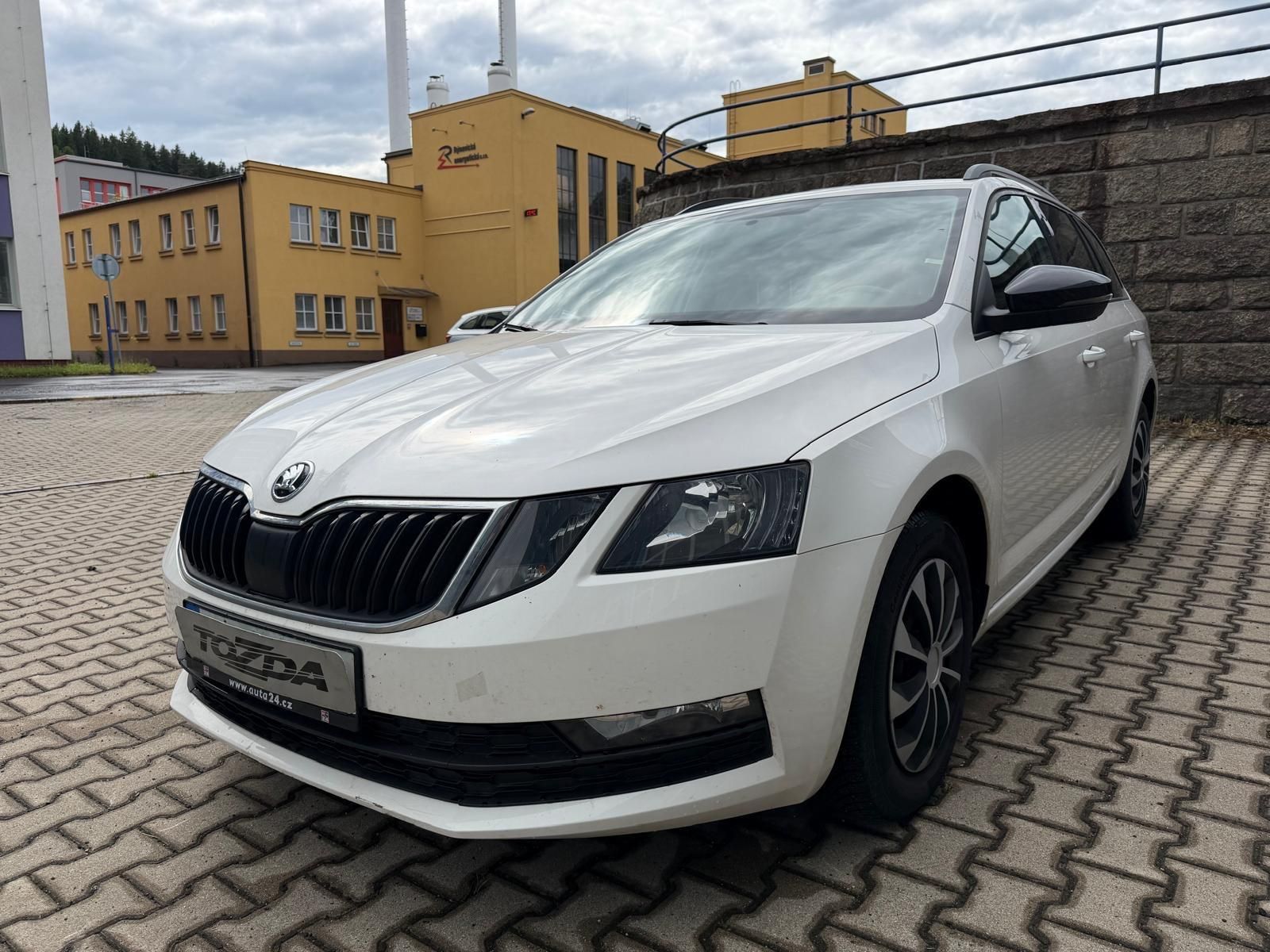 Škoda Octavia, 1,6 TDI Ambition Combi