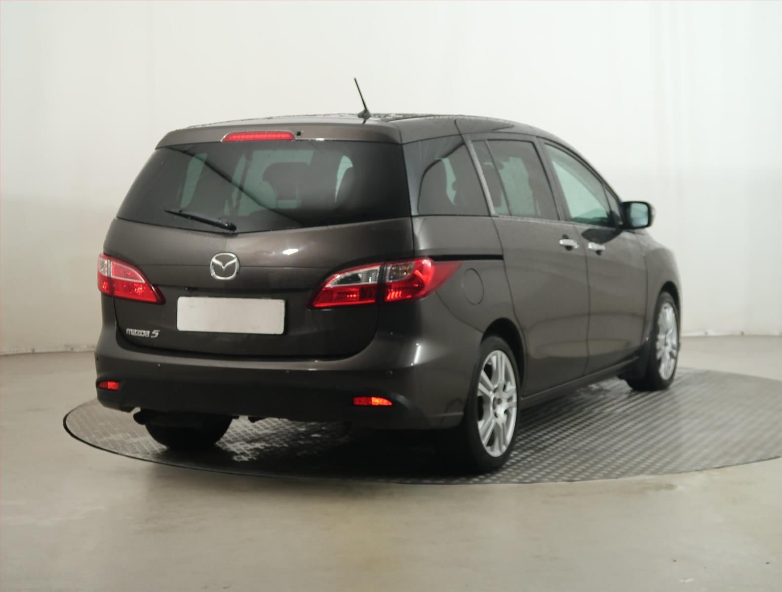 Mazda 5, 1.6 D, 7 míst, Navi - fotka 5