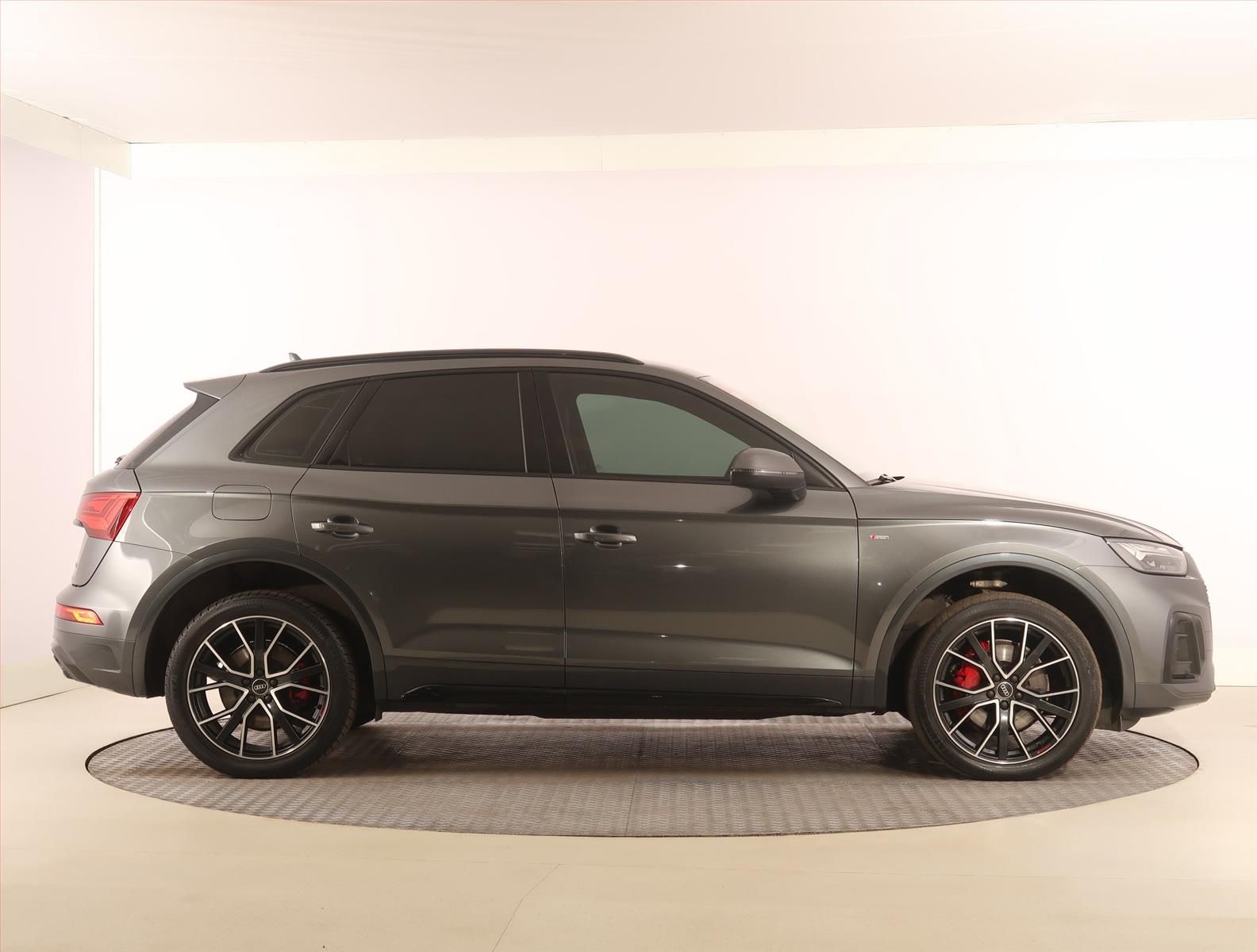 Audi Q5, 40 TDI, S line - fotka 6