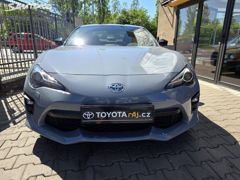 Toyota GT86, 2.0-Black Edition