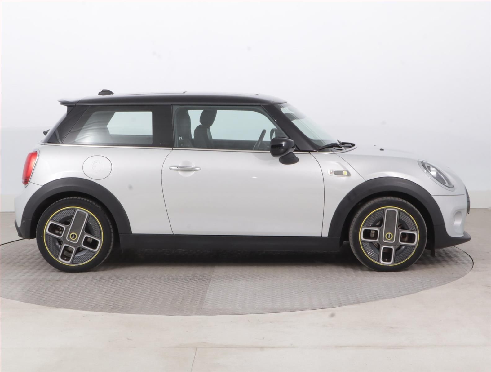 Mini, Cooper SE 32 kWh, SoH 96% - fotka 6