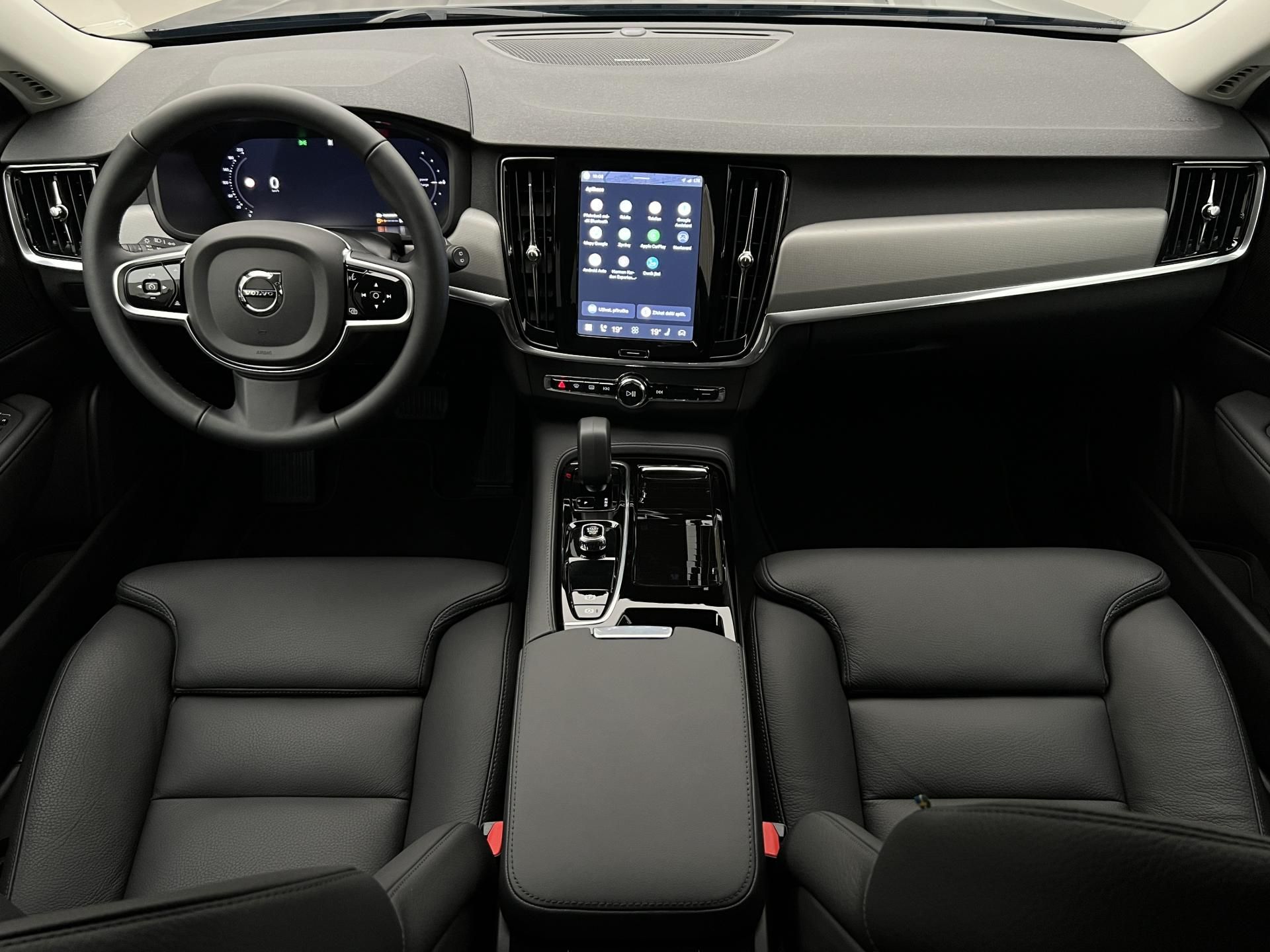 Volvo V90, T6 AWD RECHARGE CORE AUT - fotka 2