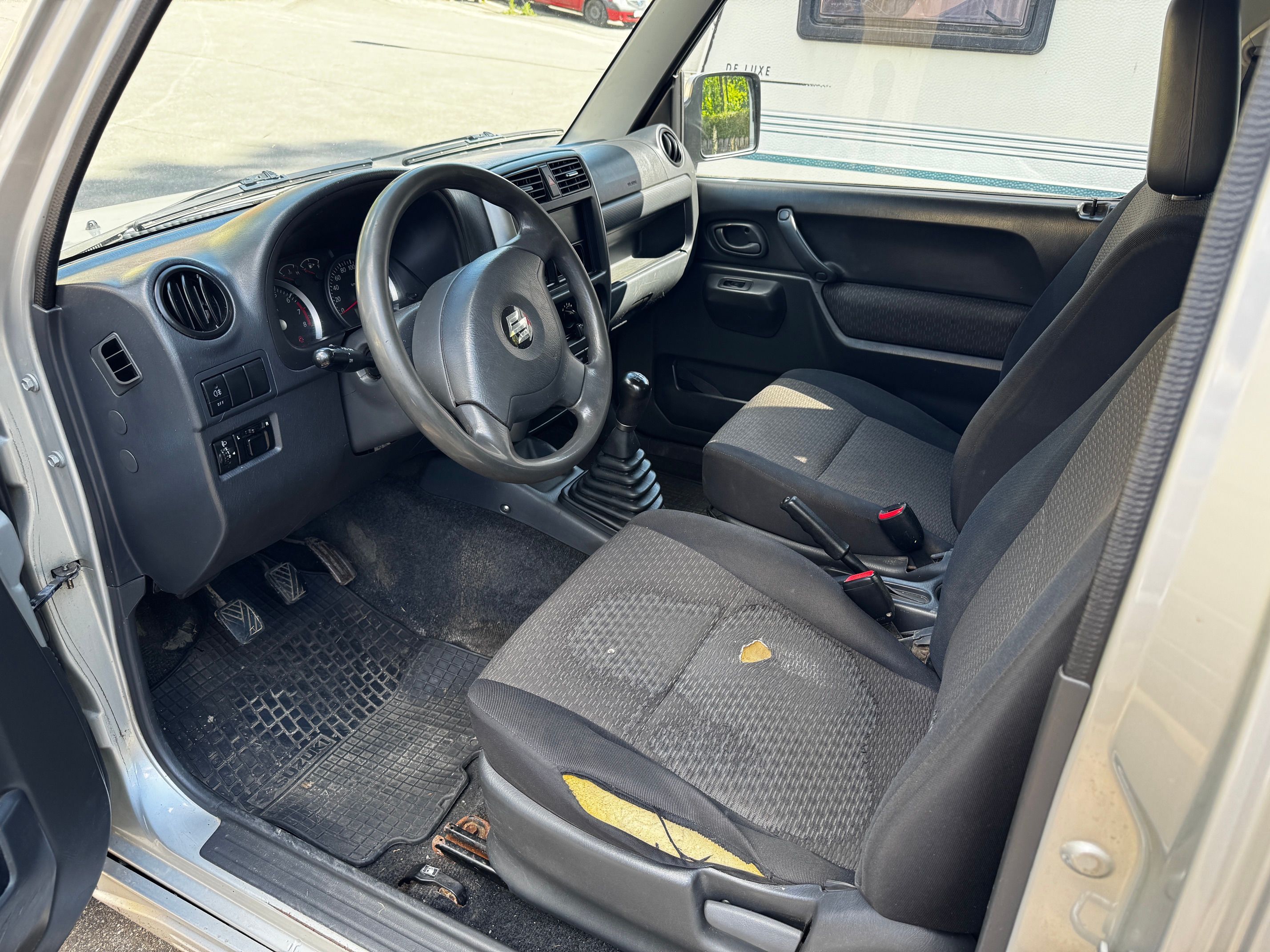 Suzuki Jimny, Prodej SUZUKI JIMNY 1,3 - fotka 5