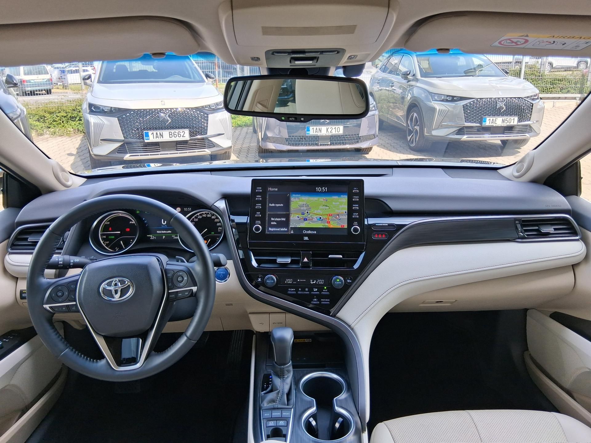 Toyota Camry, EXECUTIVE VIP 2.5 Hyb. 160kW - fotka 2