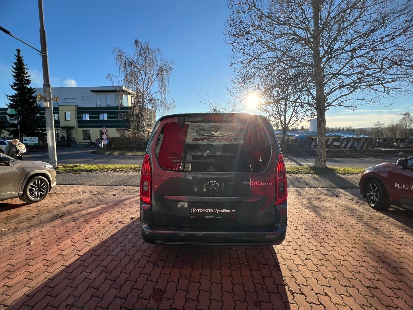 Toyota Proace City Verso, Long 1.5 nafta 130 koní - fotka 5